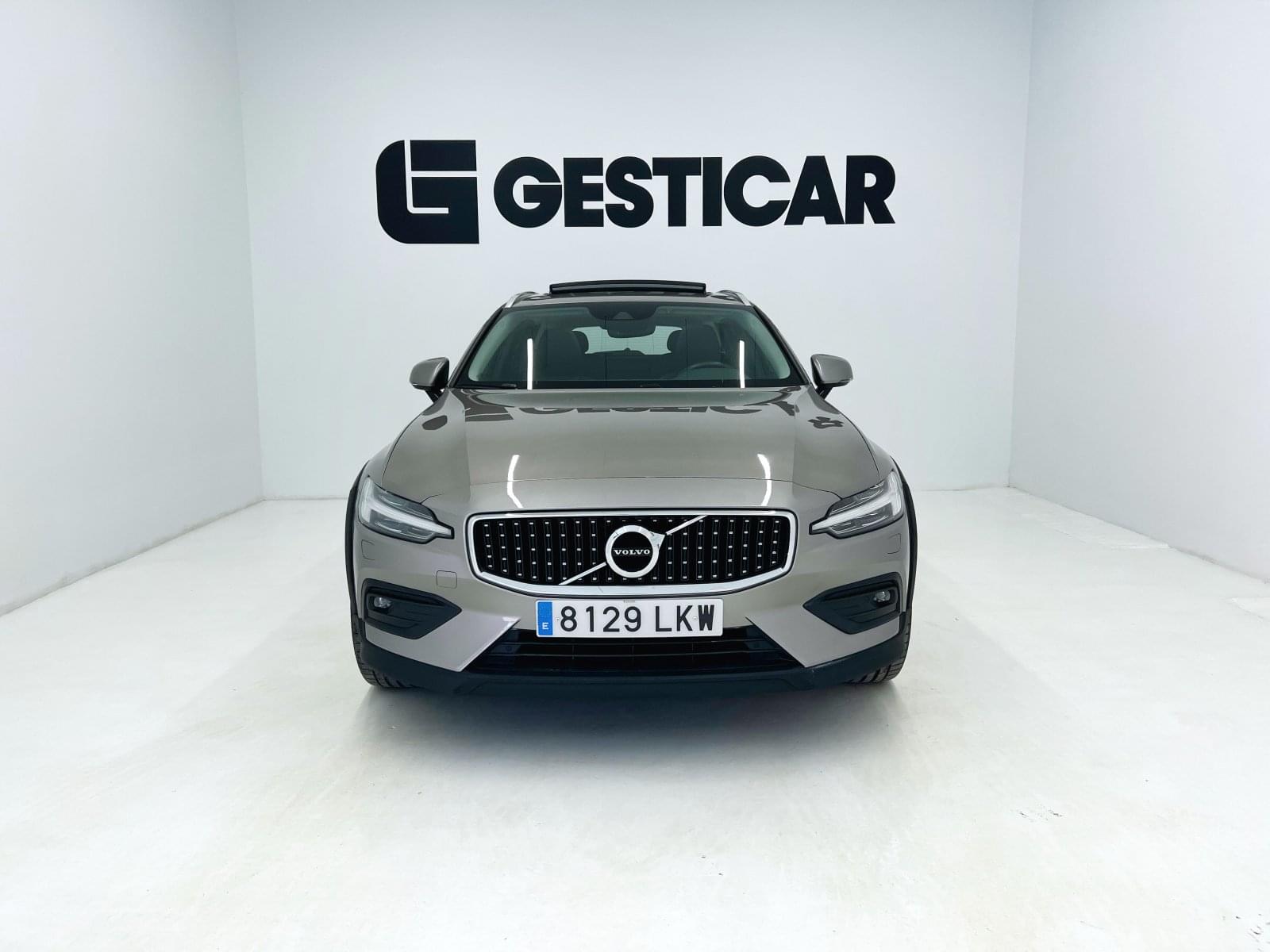 VOLVO V60 CROSS COUNTRY 2.0 B5 AWD CROSS COUNTRY PRO AUTO 6 