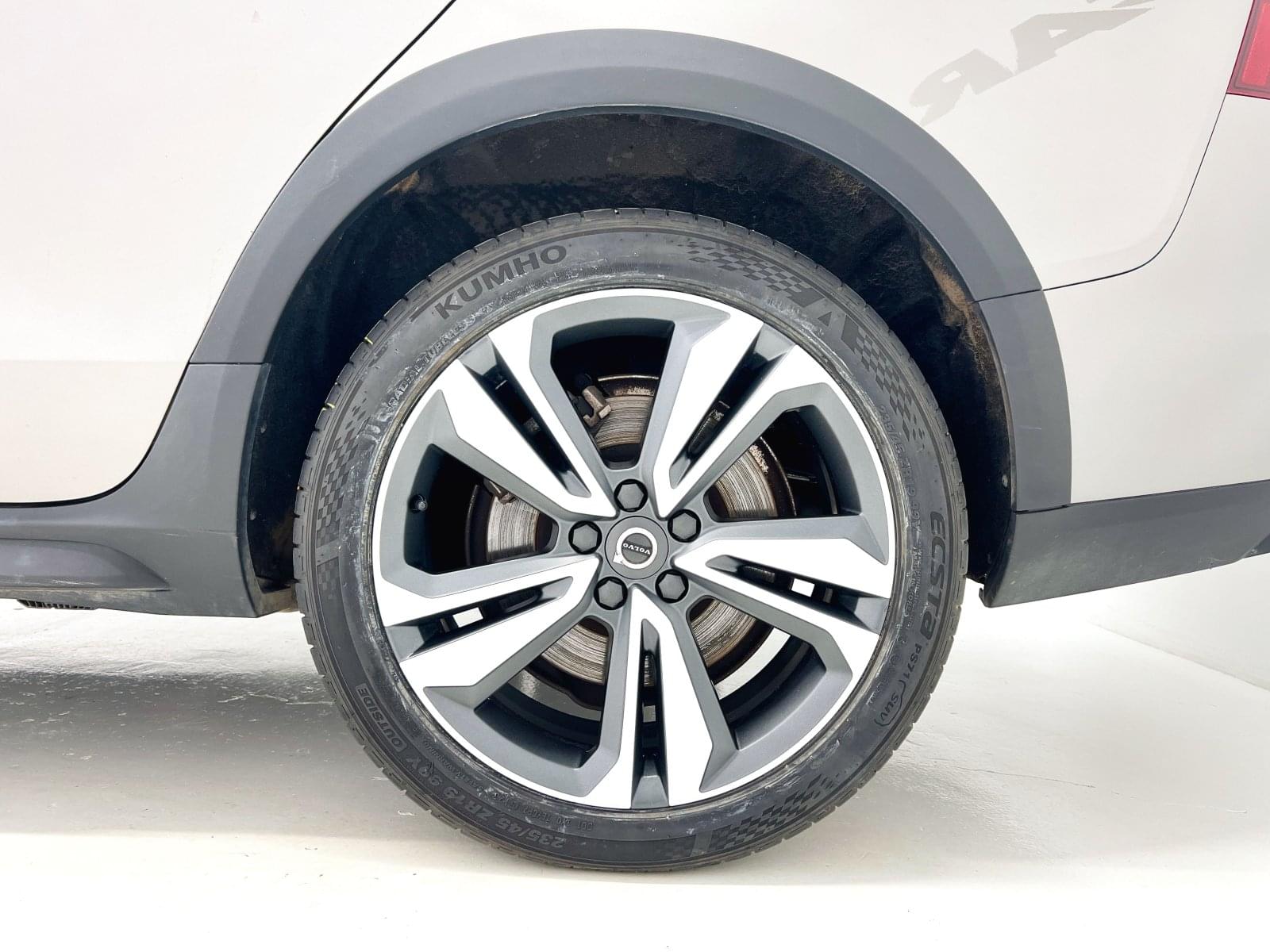 VOLVO V60 CROSS COUNTRY 2.0 B5 AWD CROSS COUNTRY PRO AUTO 23 