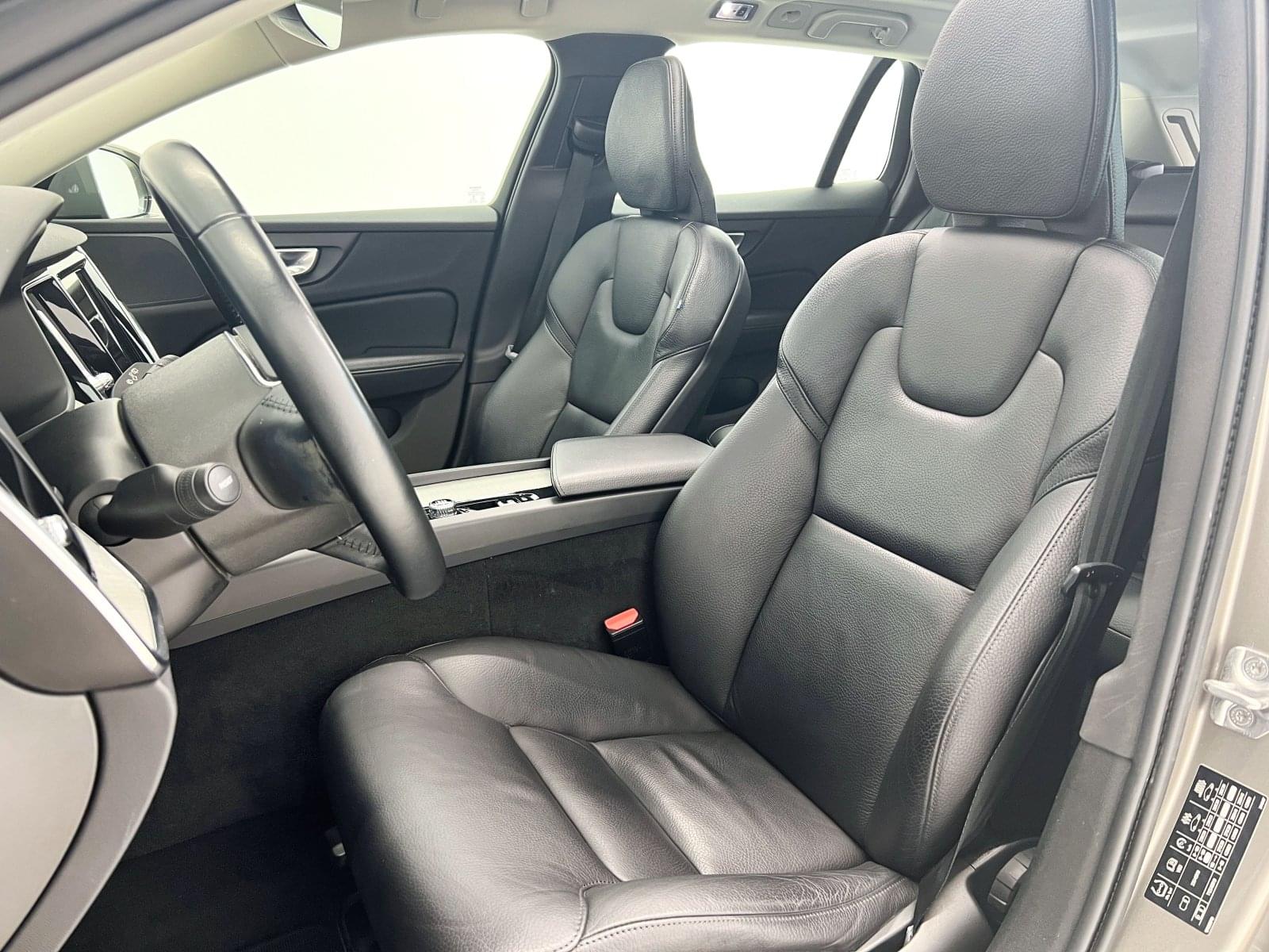 VOLVO V60 CROSS COUNTRY 2.0 B5 AWD CROSS COUNTRY PRO AUTO 25 