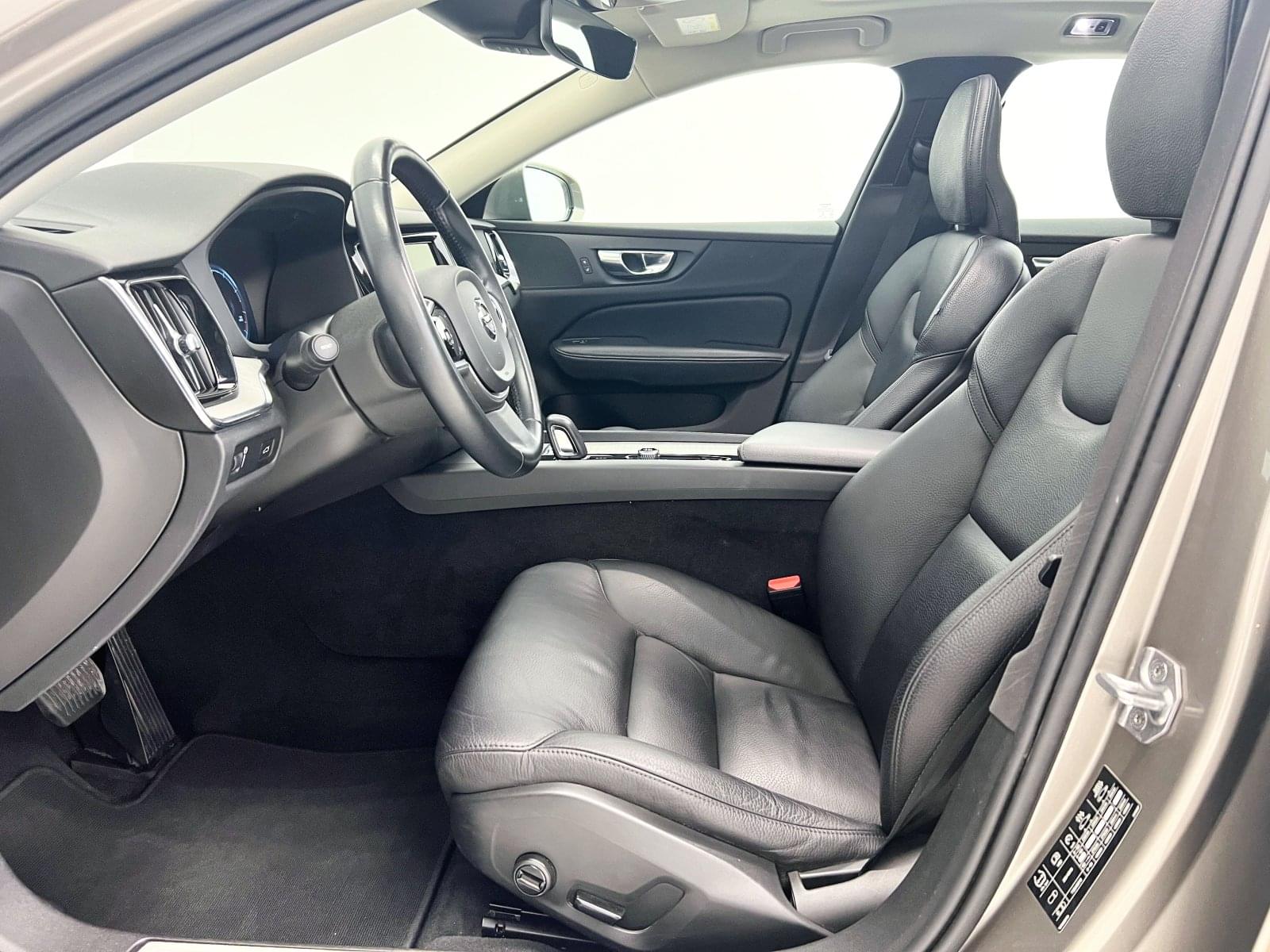 VOLVO V60 CROSS COUNTRY 2.0 B5 AWD CROSS COUNTRY PRO AUTO 27 