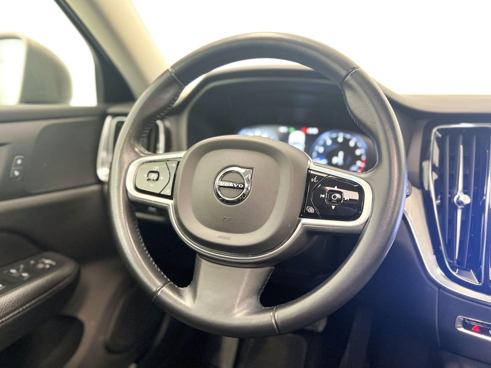 VOLVO V60 CROSS COUNTRY 2.0 B5 AWD CROSS COUNTRY PRO AUTO 30 