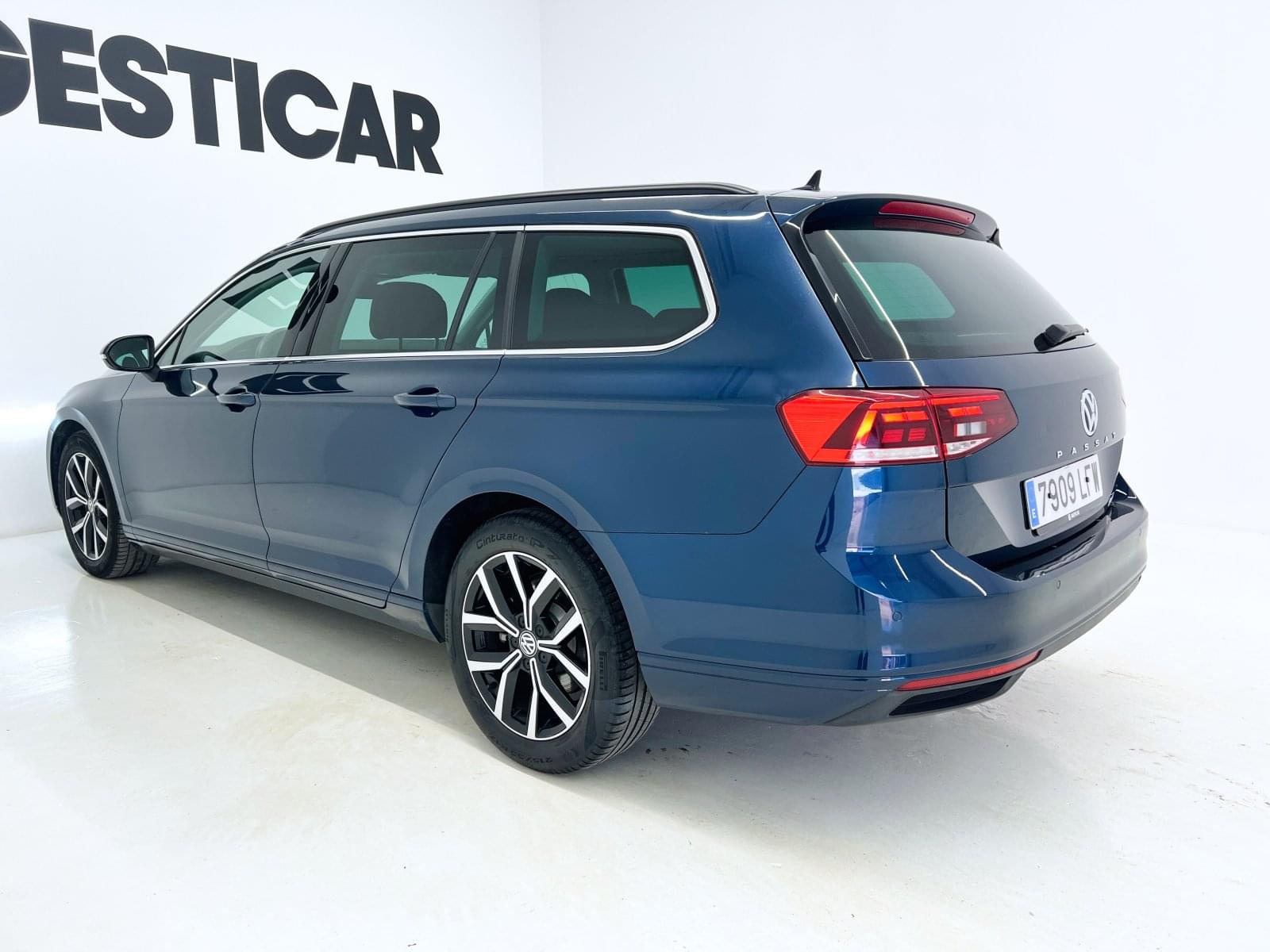 VOLKSWAGEN PASSAT VARIANT EXECUTIVE 2.0 TDI AT7 10 
