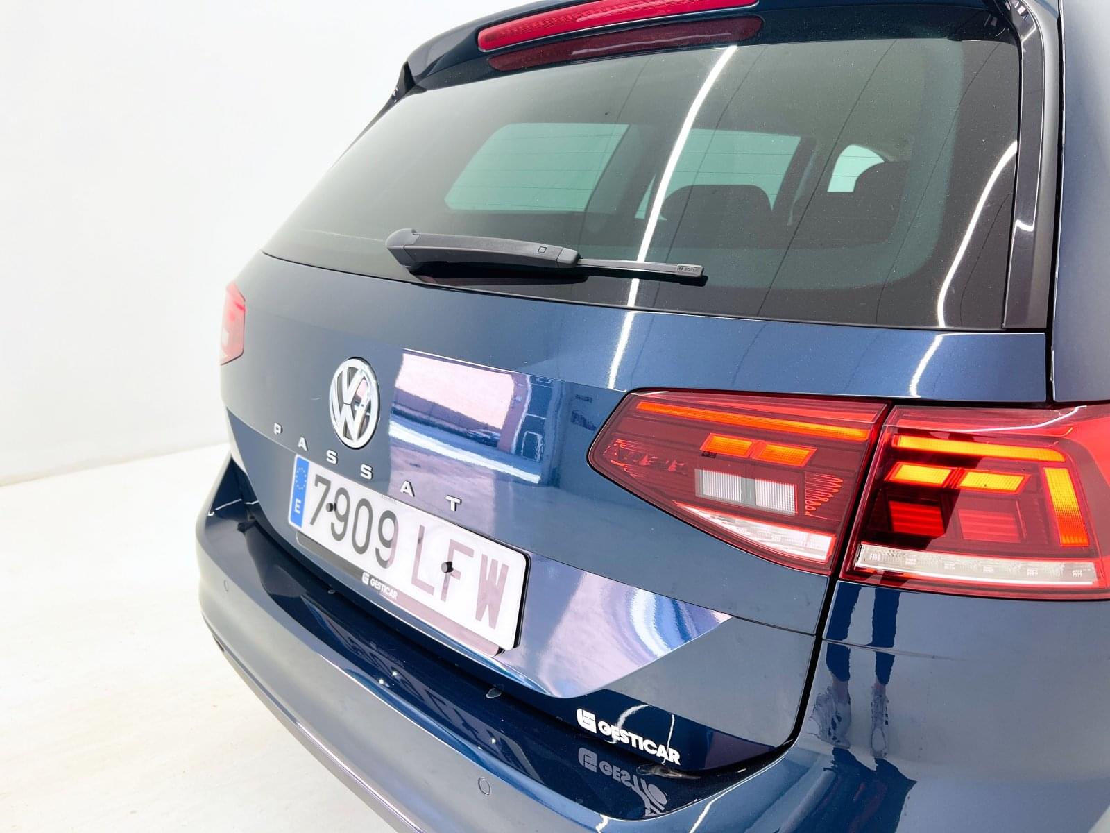 VOLKSWAGEN PASSAT VARIANT EXECUTIVE 2.0 TDI AT7 16 