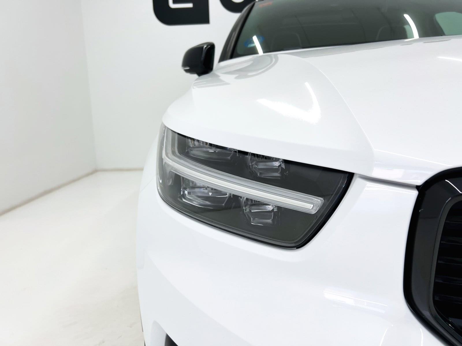 VOLVO XC40 1.5 T4 TWIN RECHARGE R-DESIGN AUTO 4 