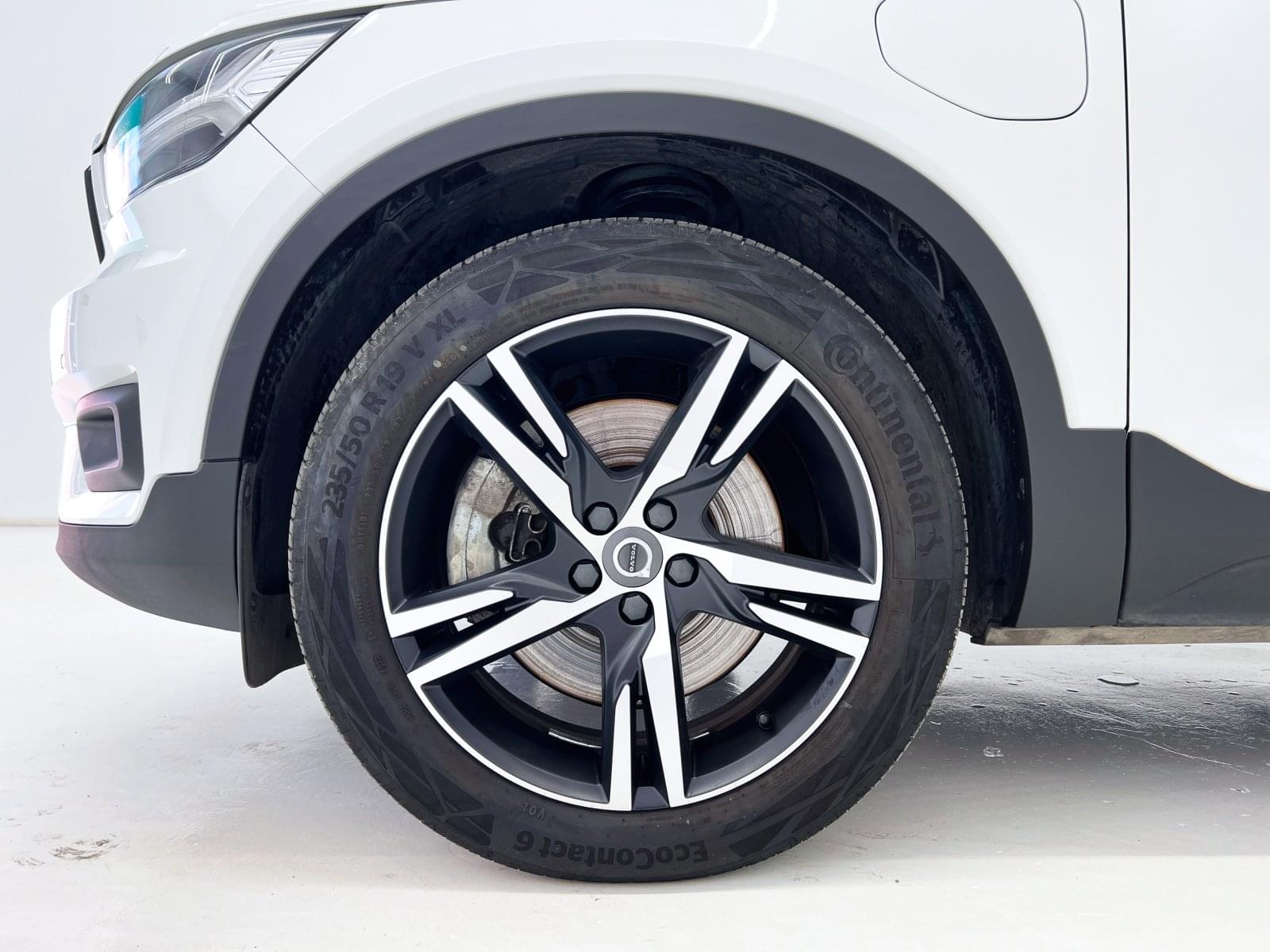 VOLVO XC40 1.5 T4 TWIN RECHARGE R-DESIGN AUTO 24 