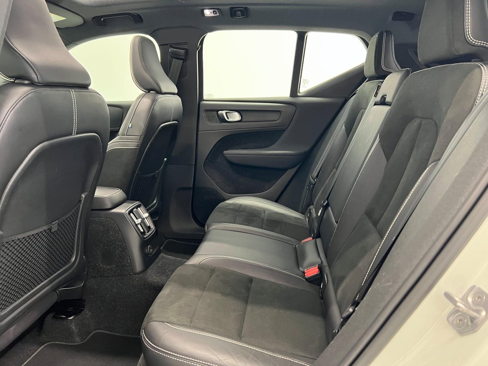 VOLVO XC40 1.5 T4 TWIN RECHARGE R-DESIGN AUTO 46 