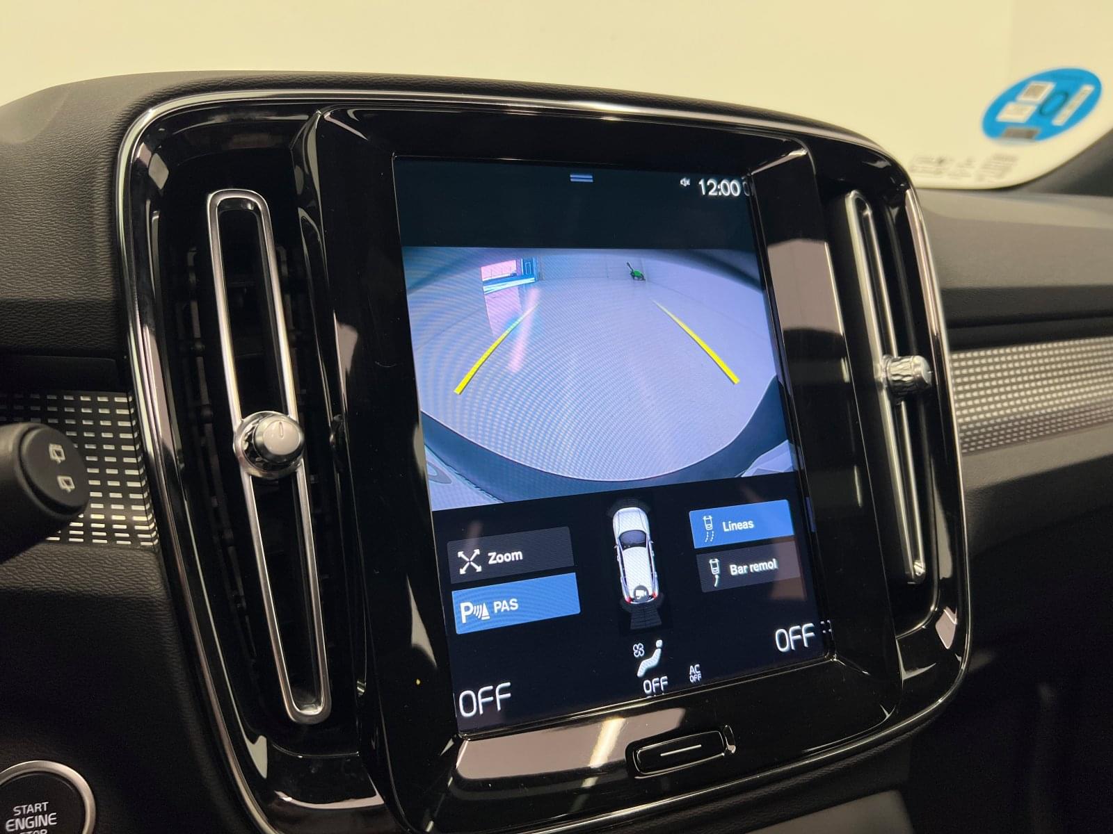 VOLVO XC40 1.5 T4 TWIN RECHARGE R-DESIGN AUTO 37 