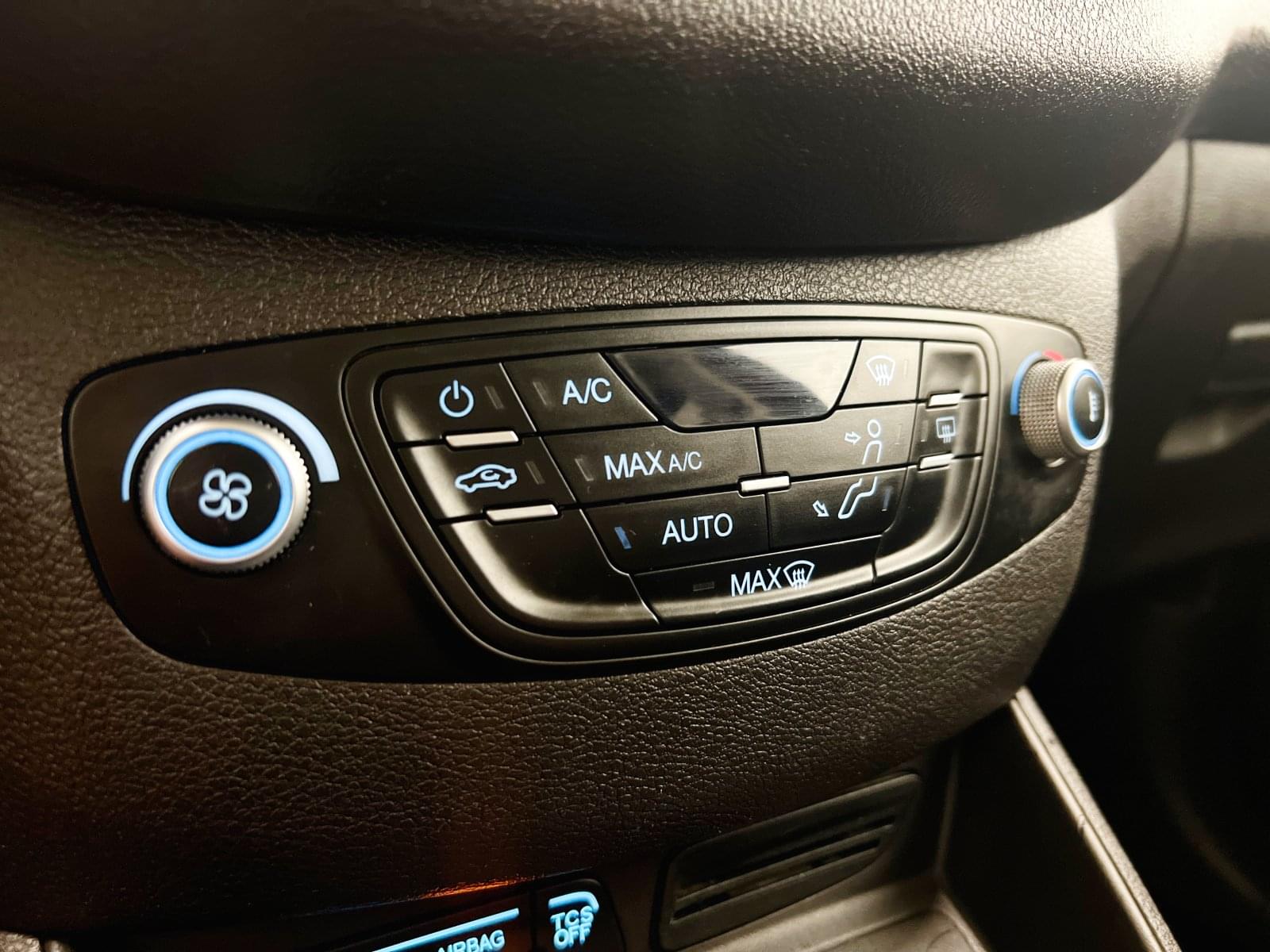 FORD TOURNEO COURIER 1.0 ECOBOOST. SPORT 29 