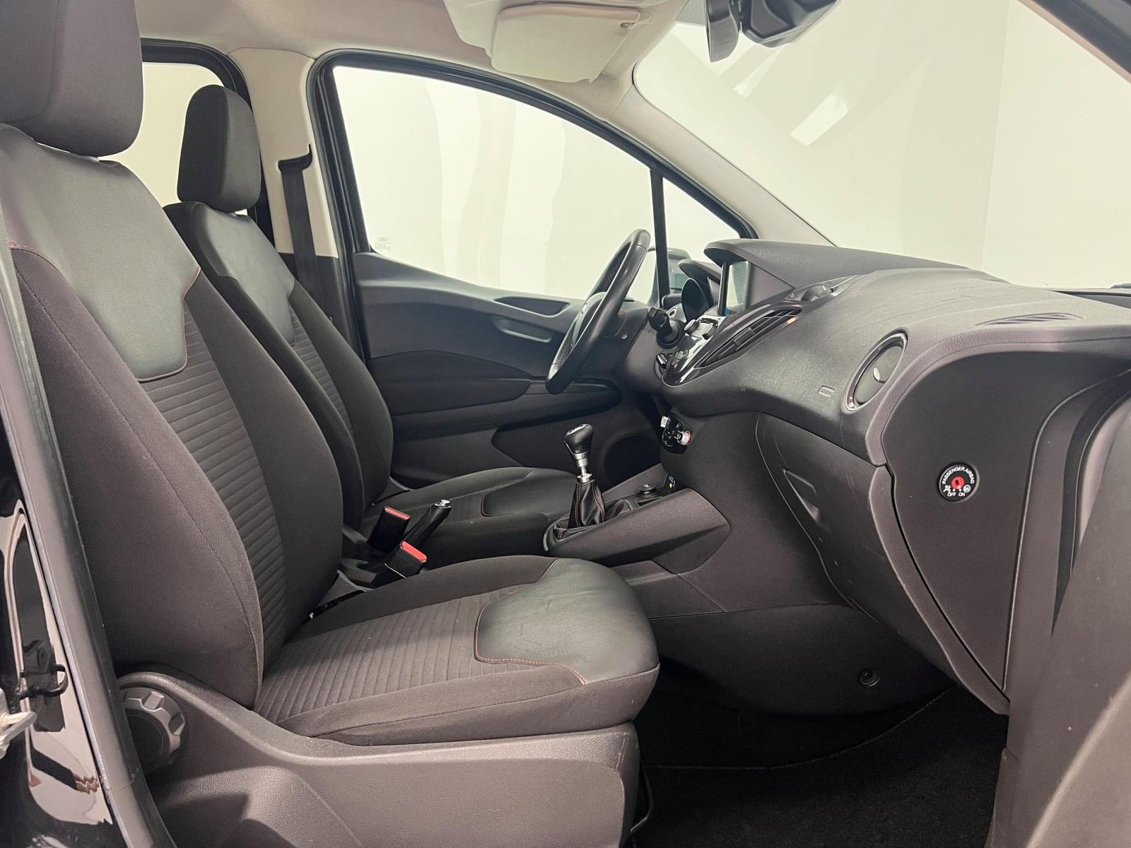 FORD TOURNEO COURIER 1.0 ECOBOOST. SPORT 34 