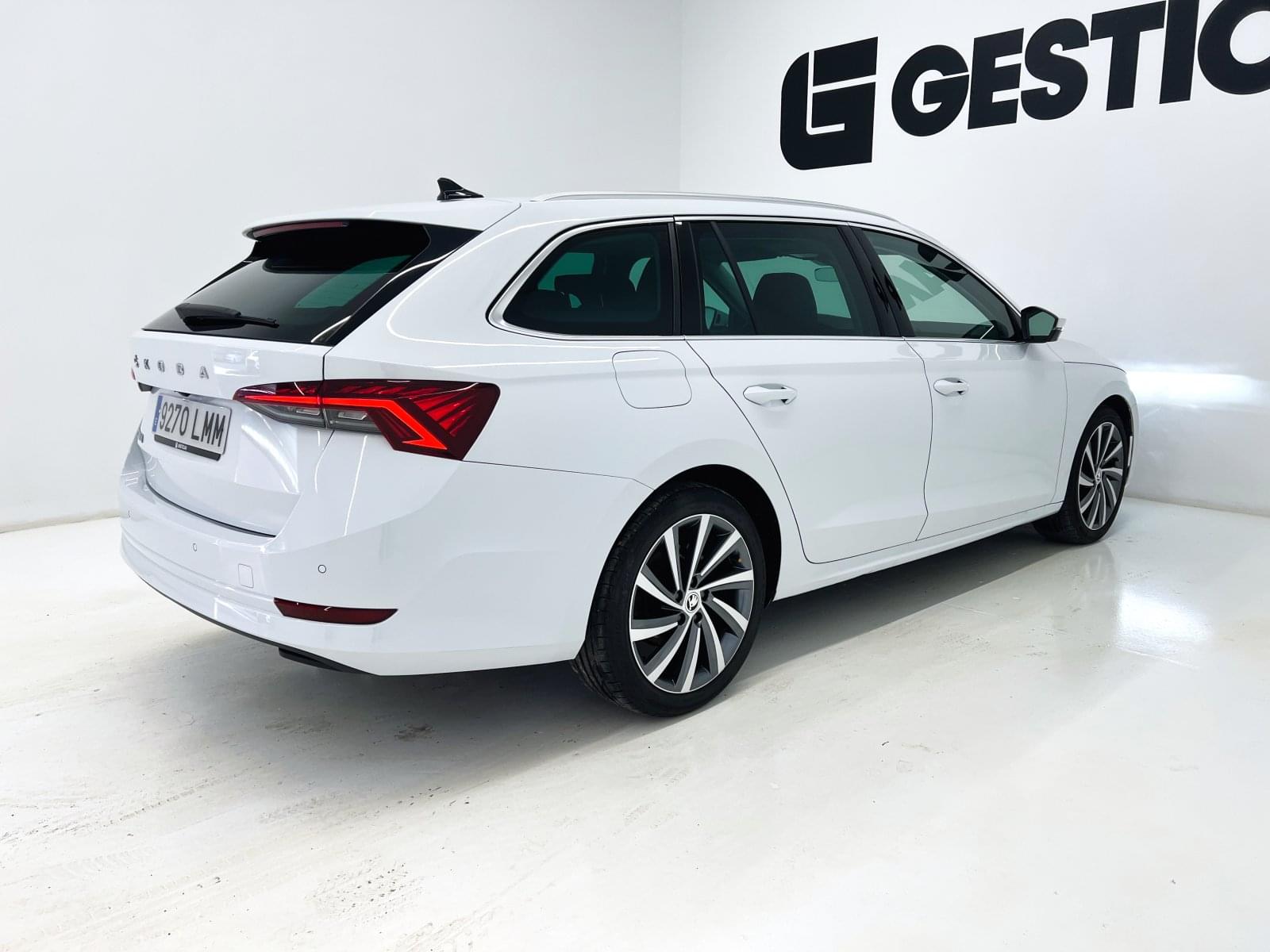SKODA OCTAVIA COMBI STYLE 2.0 TDI 7 150 CV DSG7 18 