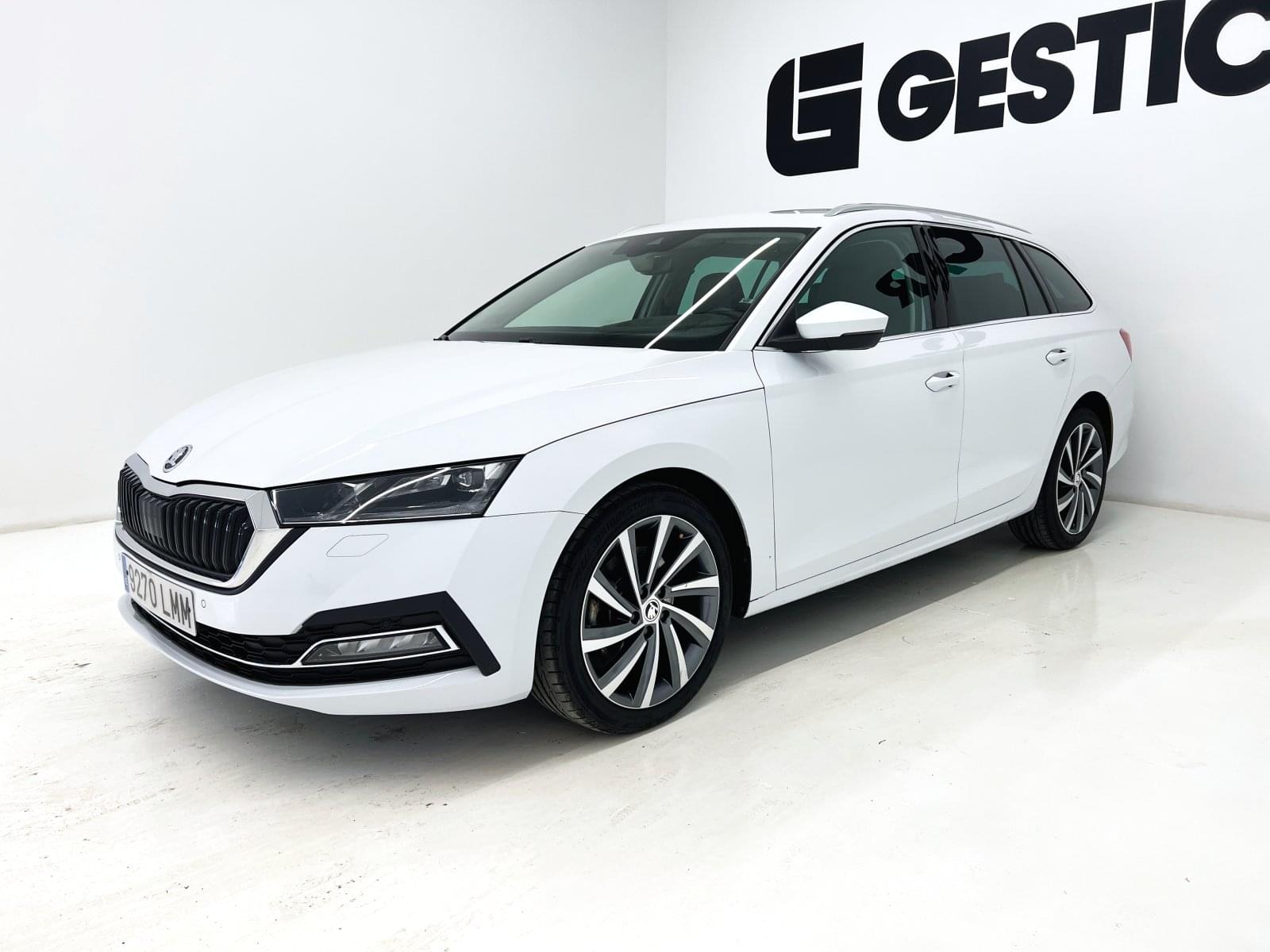 SKODA OCTAVIA COMBI STYLE 2.0 TDI 7 150 CV DSG7 8 