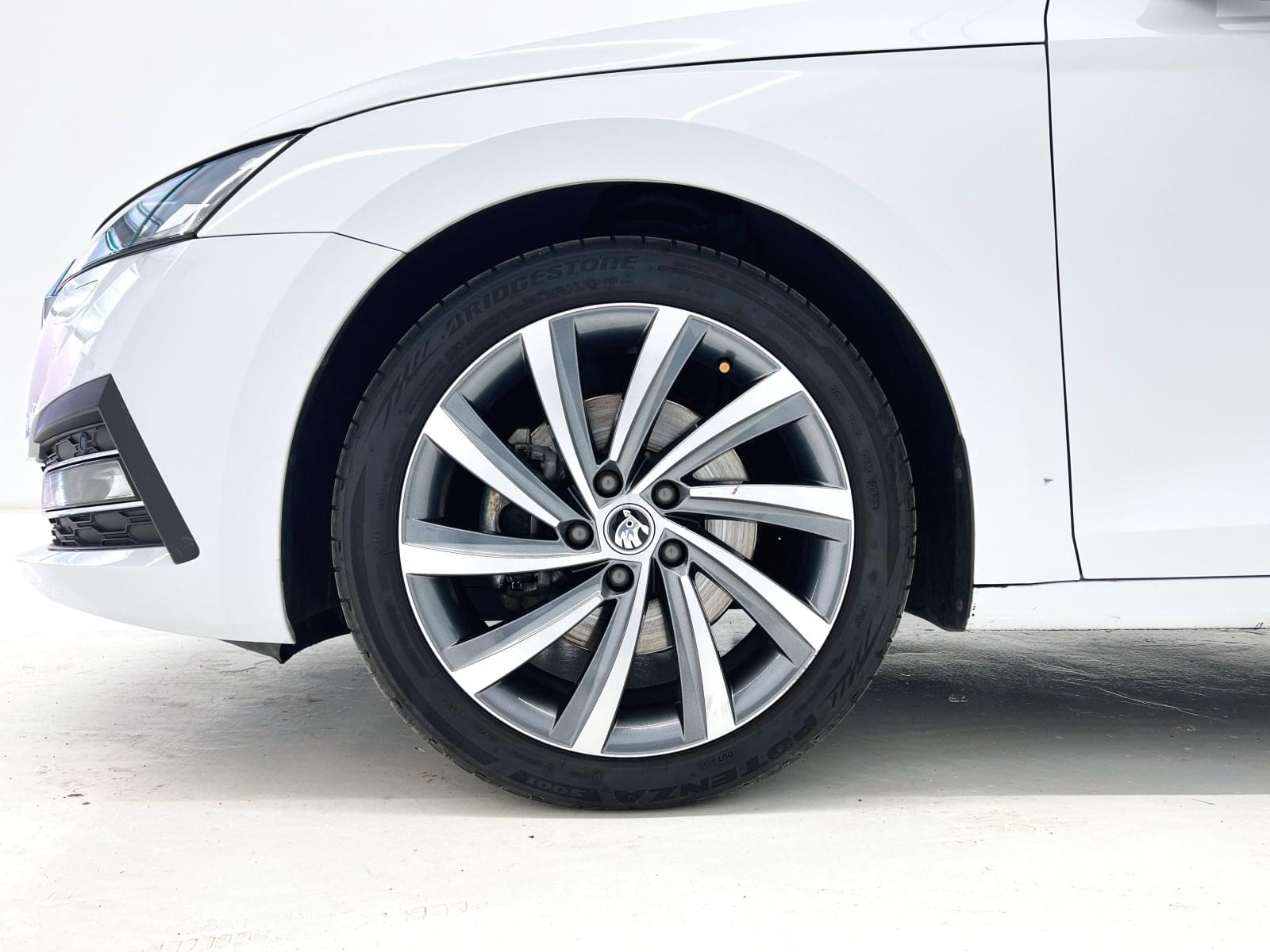 SKODA OCTAVIA COMBI STYLE 2.0 TDI 7 150 CV DSG7 21 