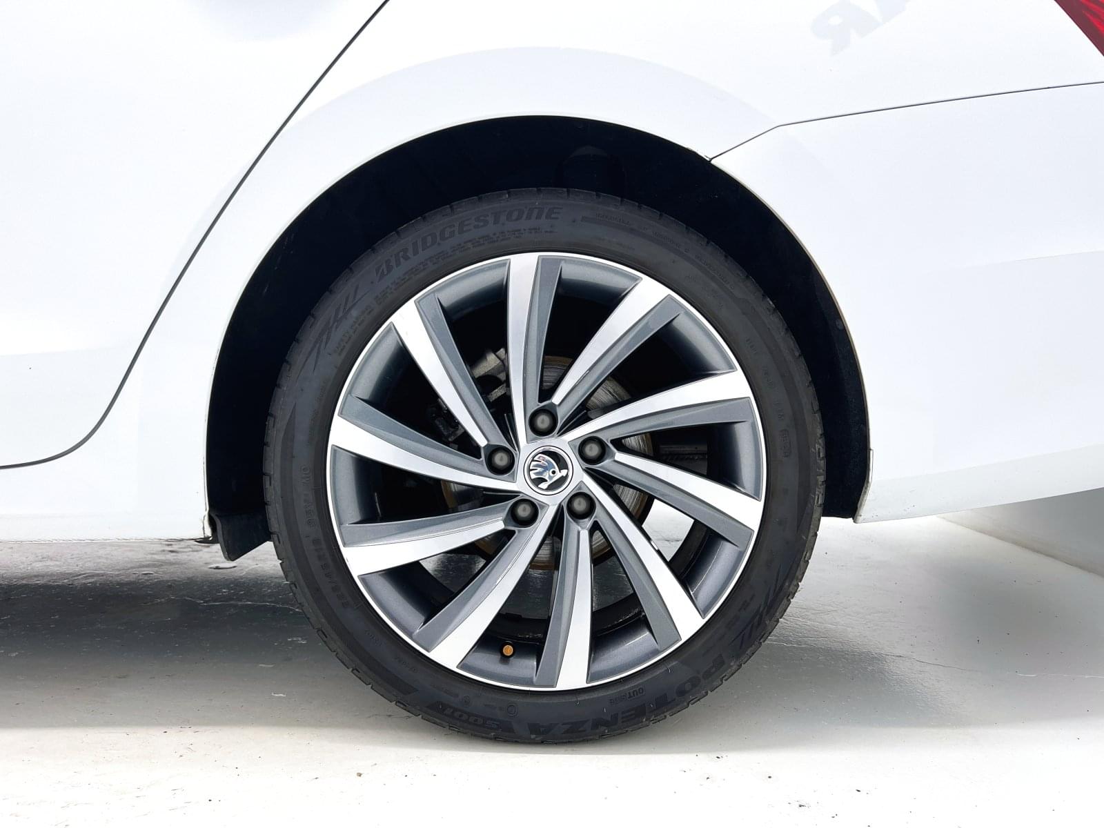 SKODA OCTAVIA COMBI STYLE 2.0 TDI 7 150 CV DSG7 22 