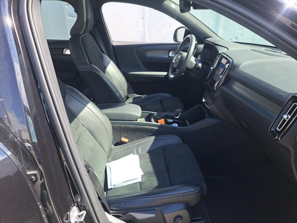 VOLVO XC40 2WD PLUG-IN HYBRID R-DESIGN  T5 AT7 10 