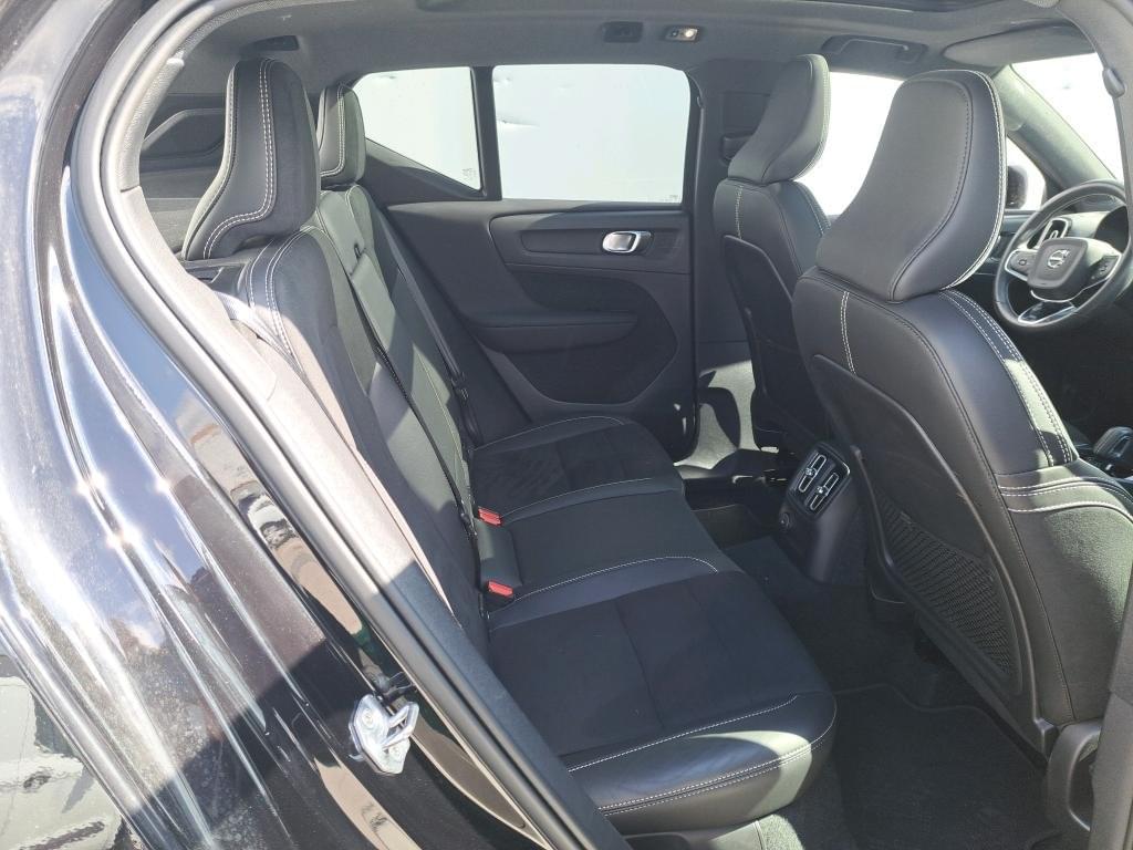 VOLVO XC40 2WD PLUG-IN HYBRID R-DESIGN  T5 AT7 11 