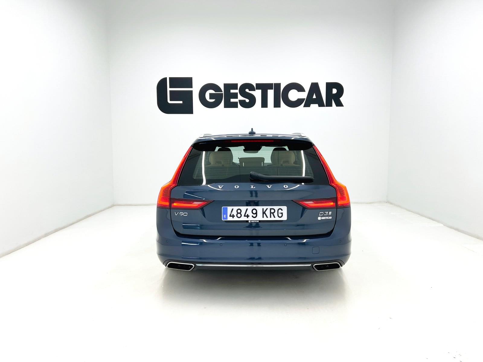 VOLVO V90 FAMILIAR INSCRIPCTION 2.0 150 CV D3 MT6 12 
