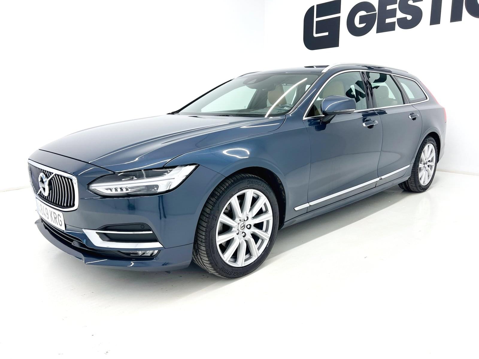 VOLVO V90 FAMILIAR INSCRIPCTION 2.0 150 CV D3 MT6 8 