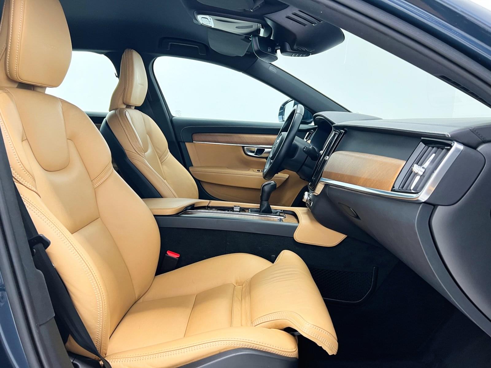 VOLVO V90 FAMILIAR INSCRIPCTION 2.0 150 CV D3 MT6 37 