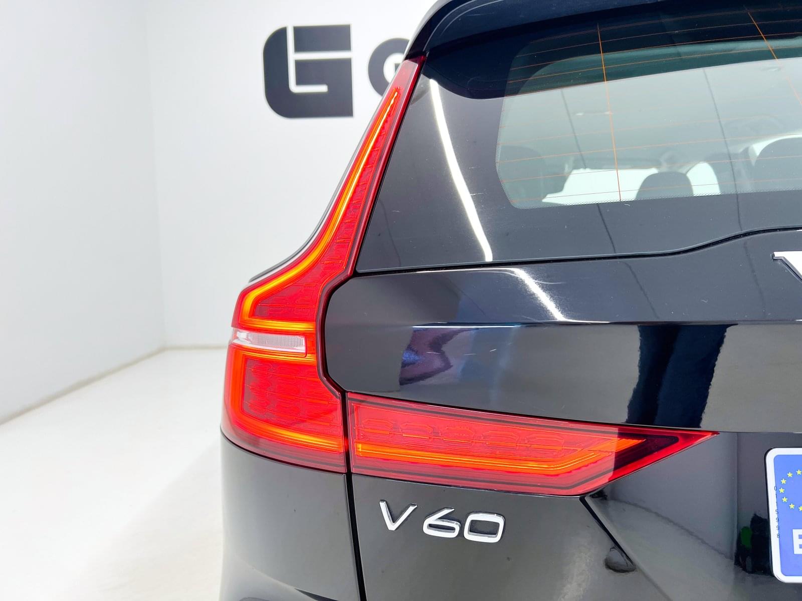 VOLVO V60 FAMILIAR 2.0 D 4 BUSINESS PLUS AUTO 10 