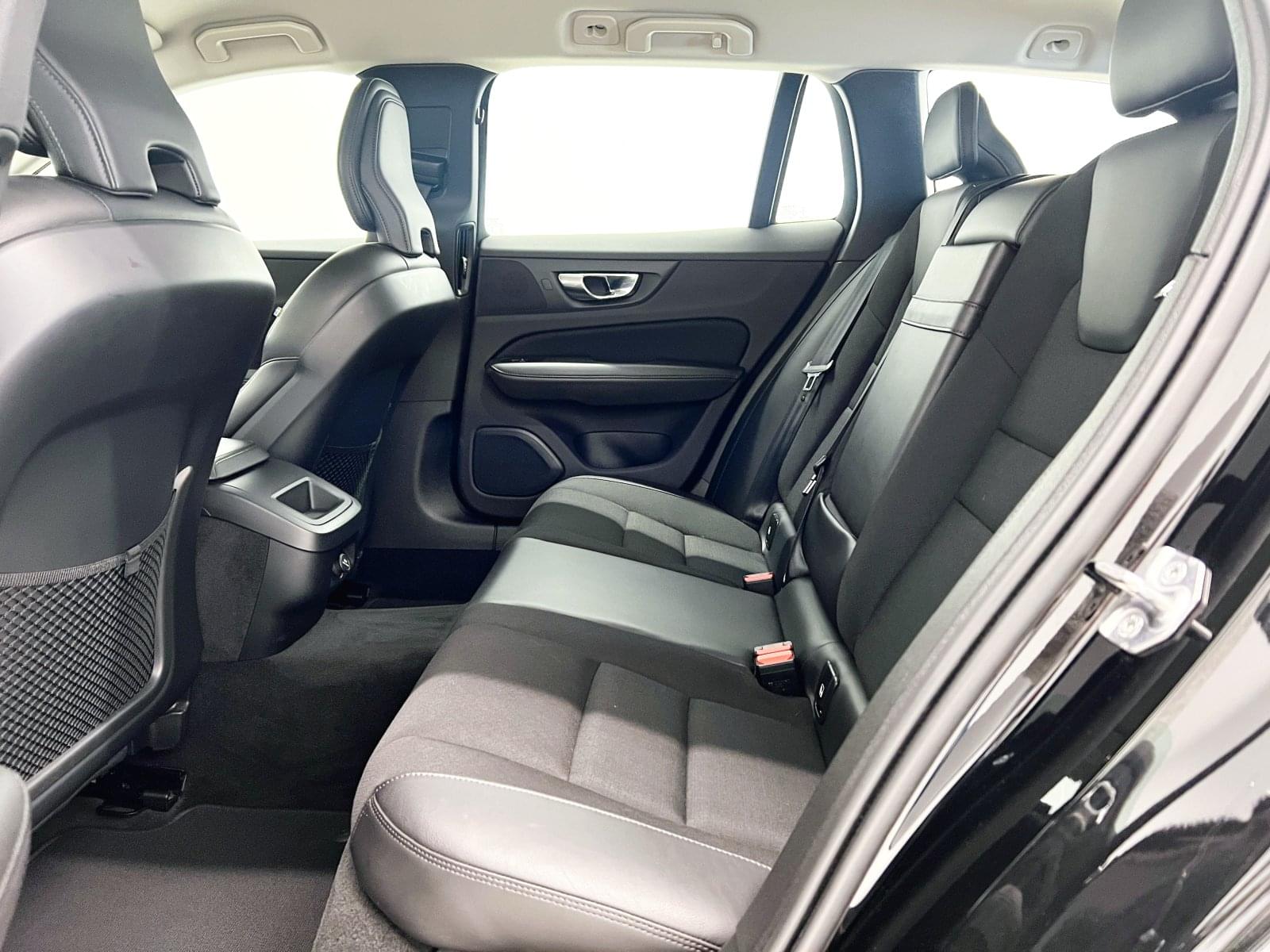 VOLVO V60 FAMILIAR 2.0 D 4 BUSINESS PLUS AUTO 36 
