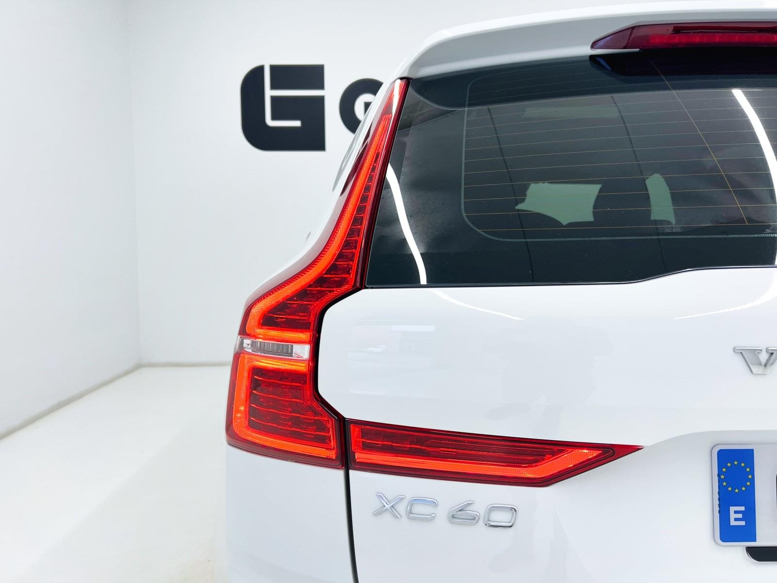 VOLVO XC60 2.0 B4 D INSCRIPTION AUTO 12 