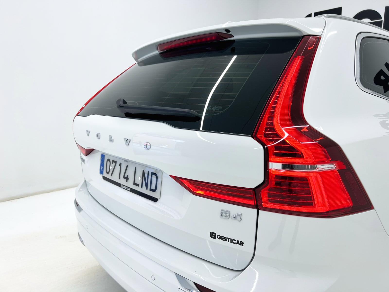 VOLVO XC60 2.0 B4 D INSCRIPTION AUTO 18 