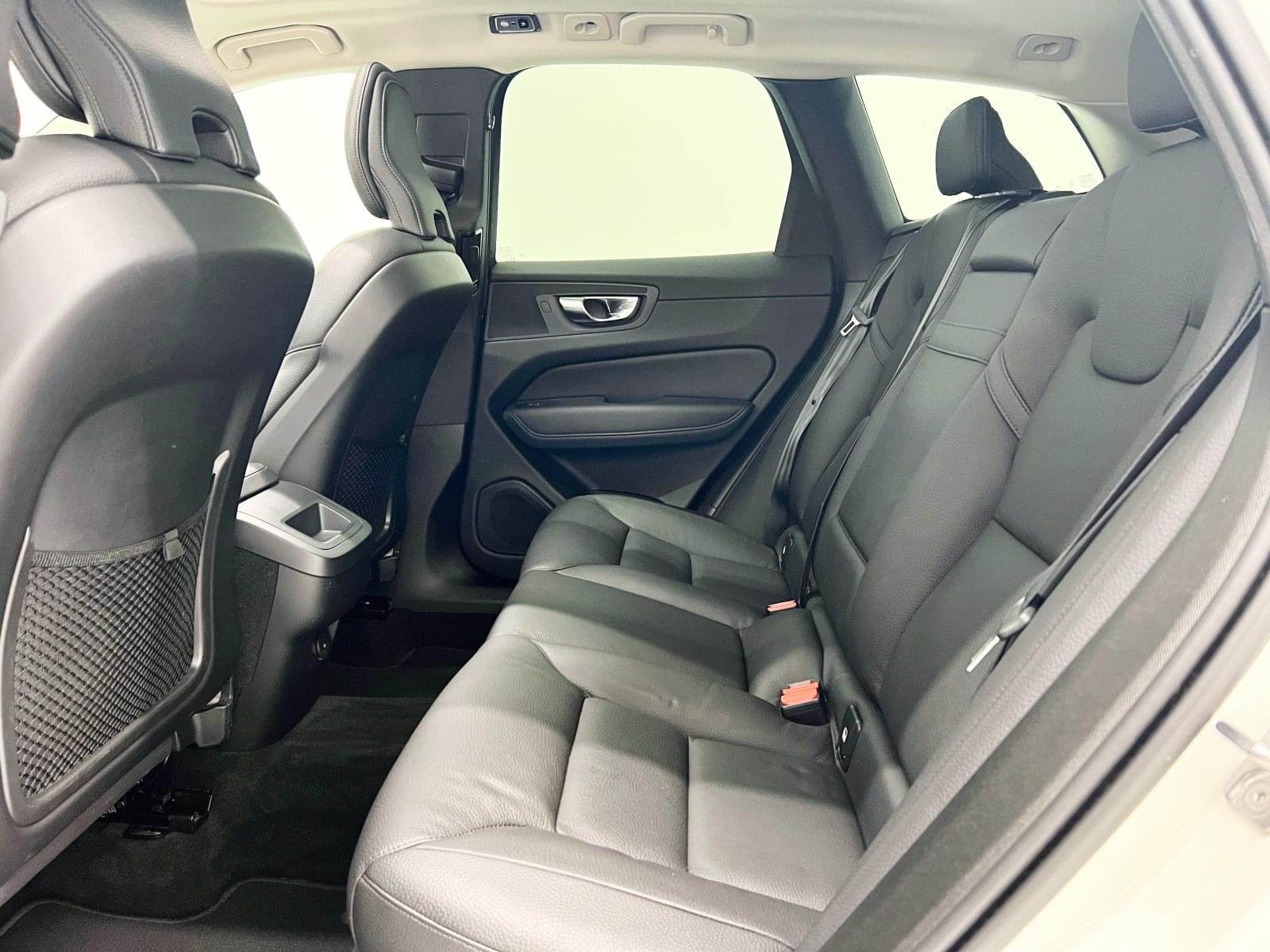 VOLVO XC60 2.0 B4 D INSCRIPTION AUTO 44 