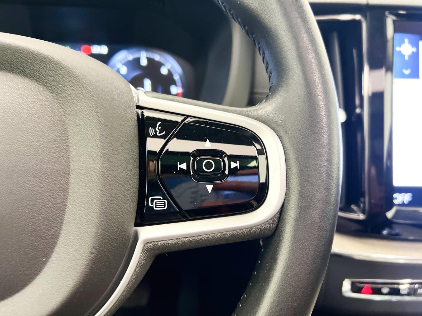 VOLVO XC60 2.0 B4 D INSCRIPTION AUTO 32 