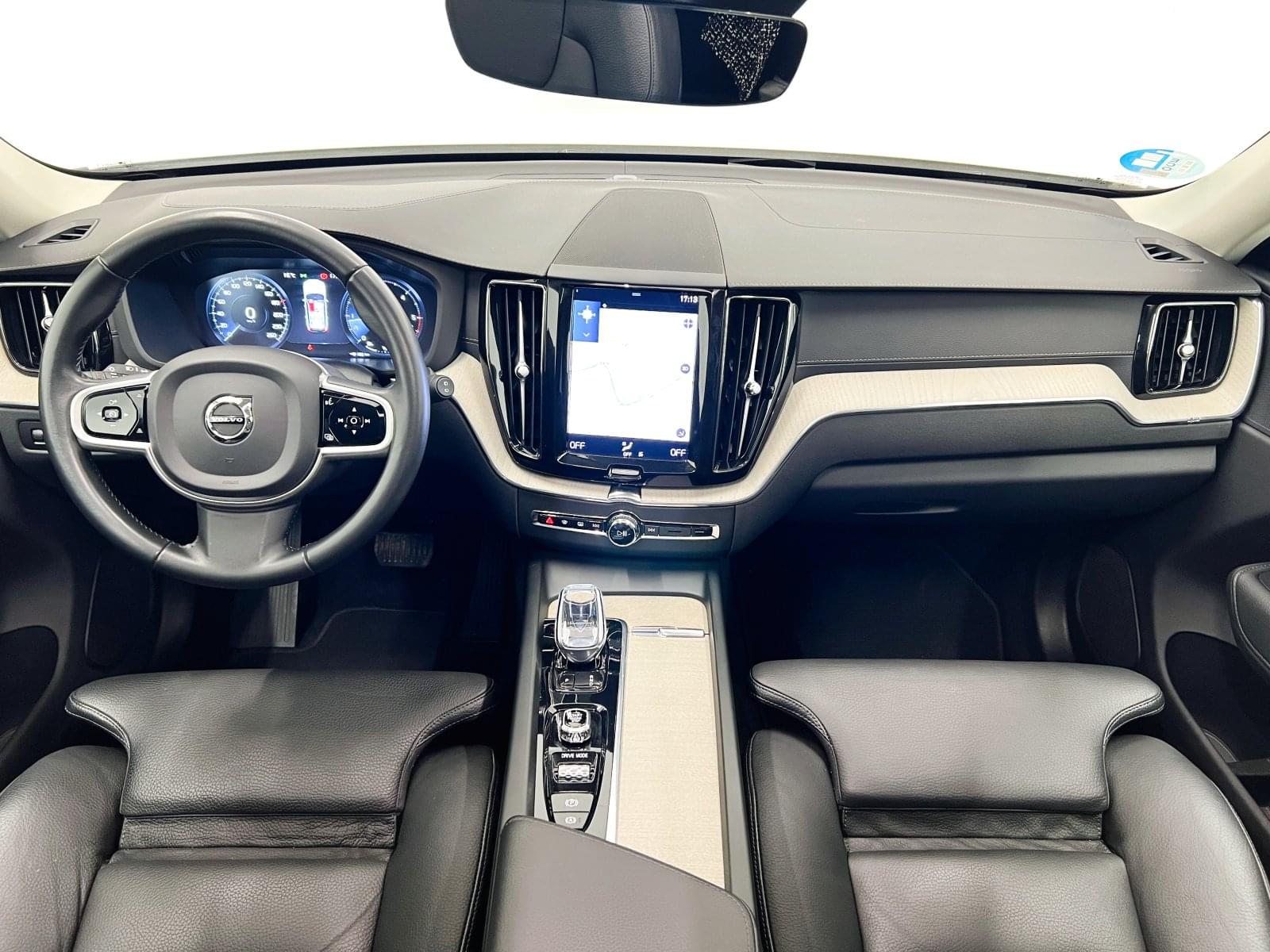 VOLVO XC60 2.0 B4 D INSCRIPTION AUTO 29 