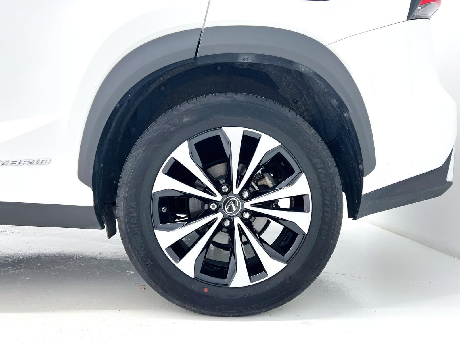LEXUS NX 2.5 300H PREMIUM 2WD 21 