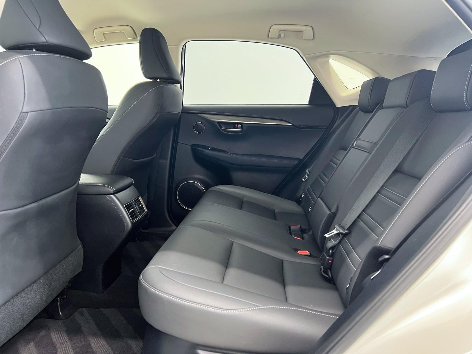 LEXUS NX 2.5 300H PREMIUM 2WD 42 