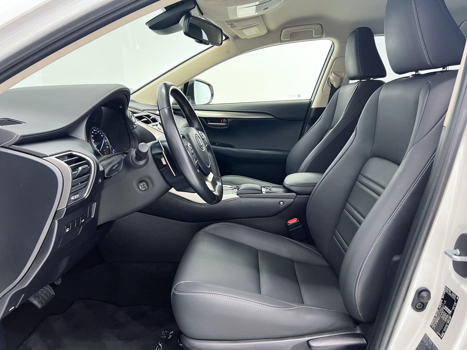 LEXUS NX 2.5 300H PREMIUM 2WD 24 