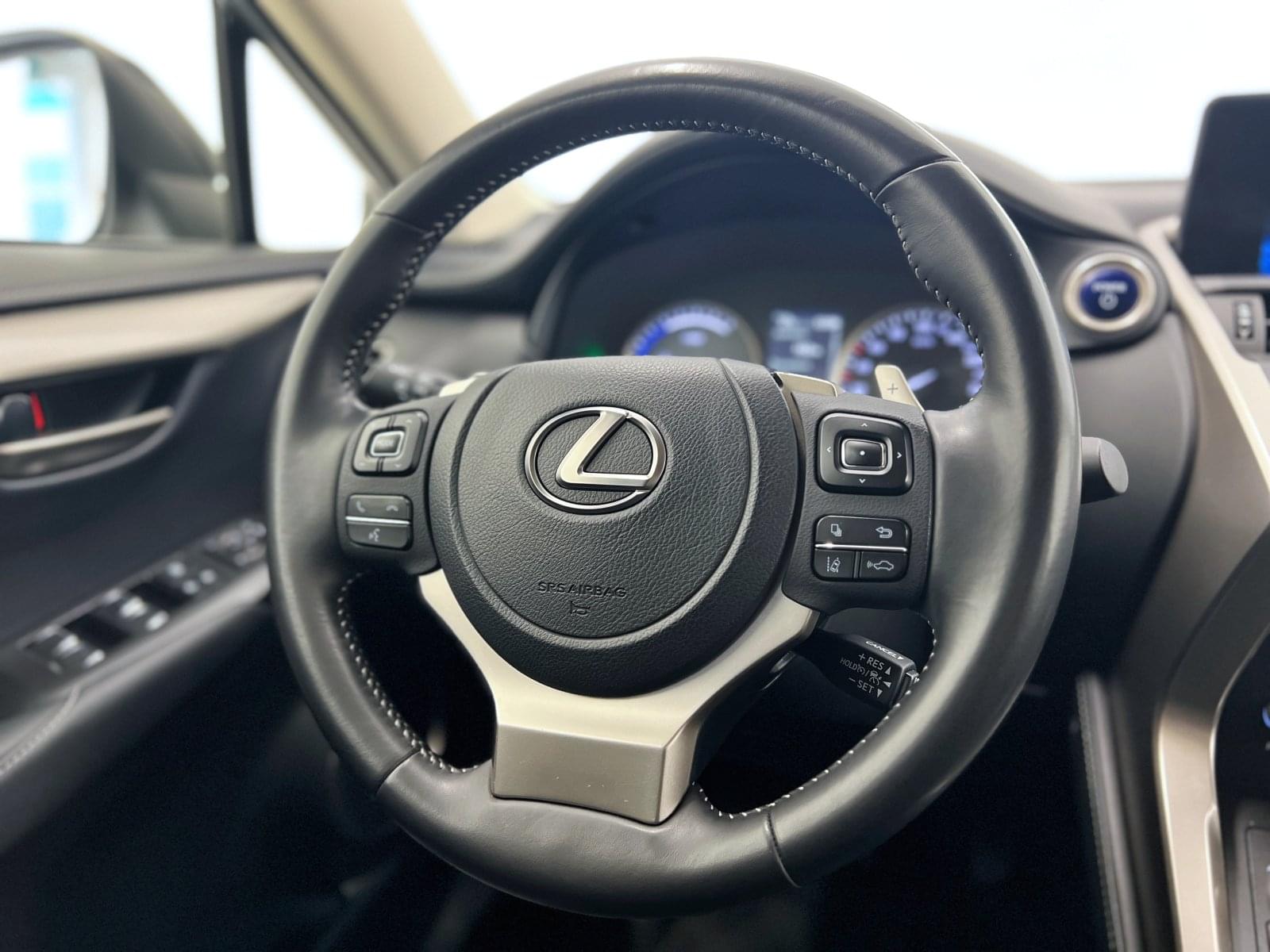 LEXUS NX 2.5 300H PREMIUM 2WD 27 
