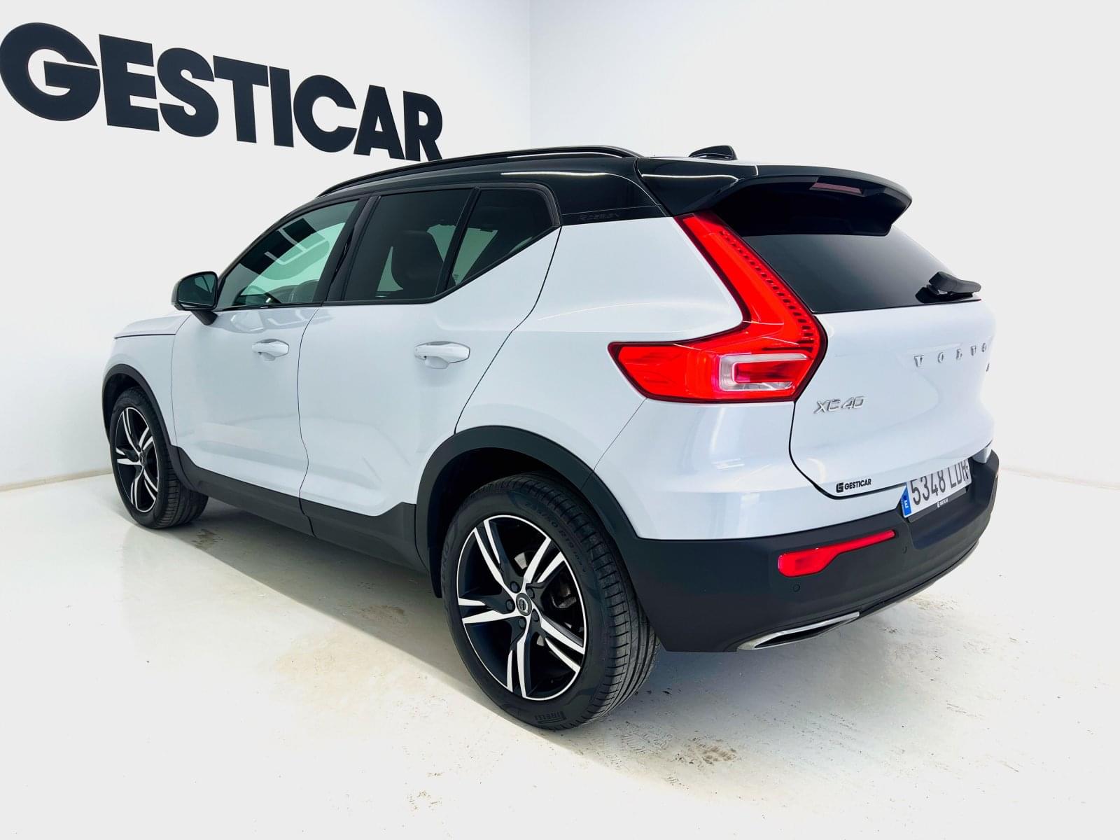 VOLVO XC40 R Design D3 150CV AT8 13 