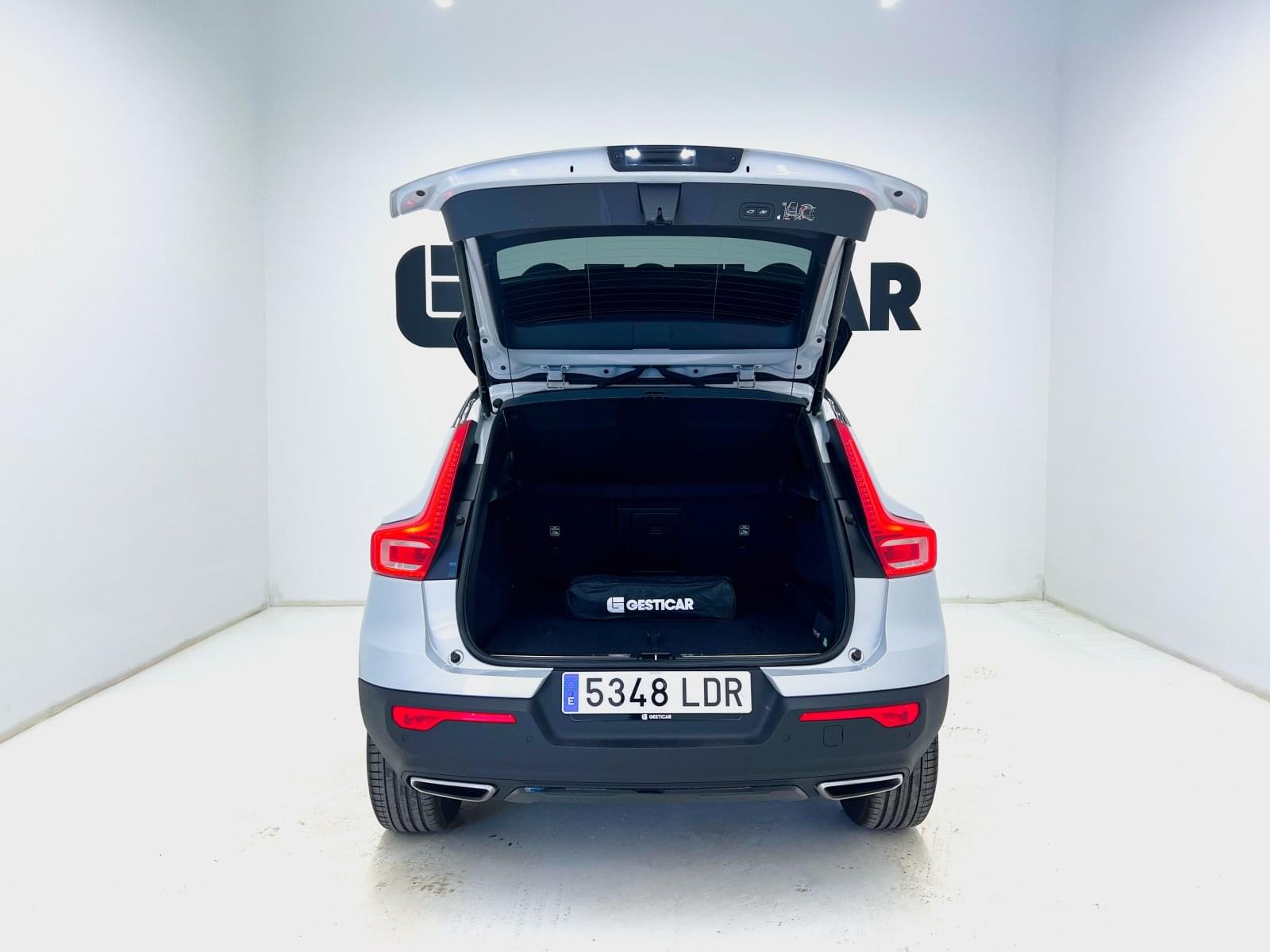 VOLVO XC40 R Design D3 150CV AT8 16 