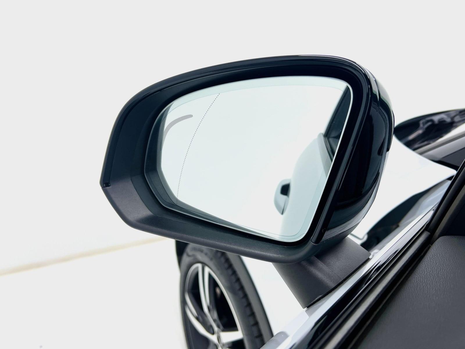 VOLVO XC40 R Design D3 150CV AT8 10 
