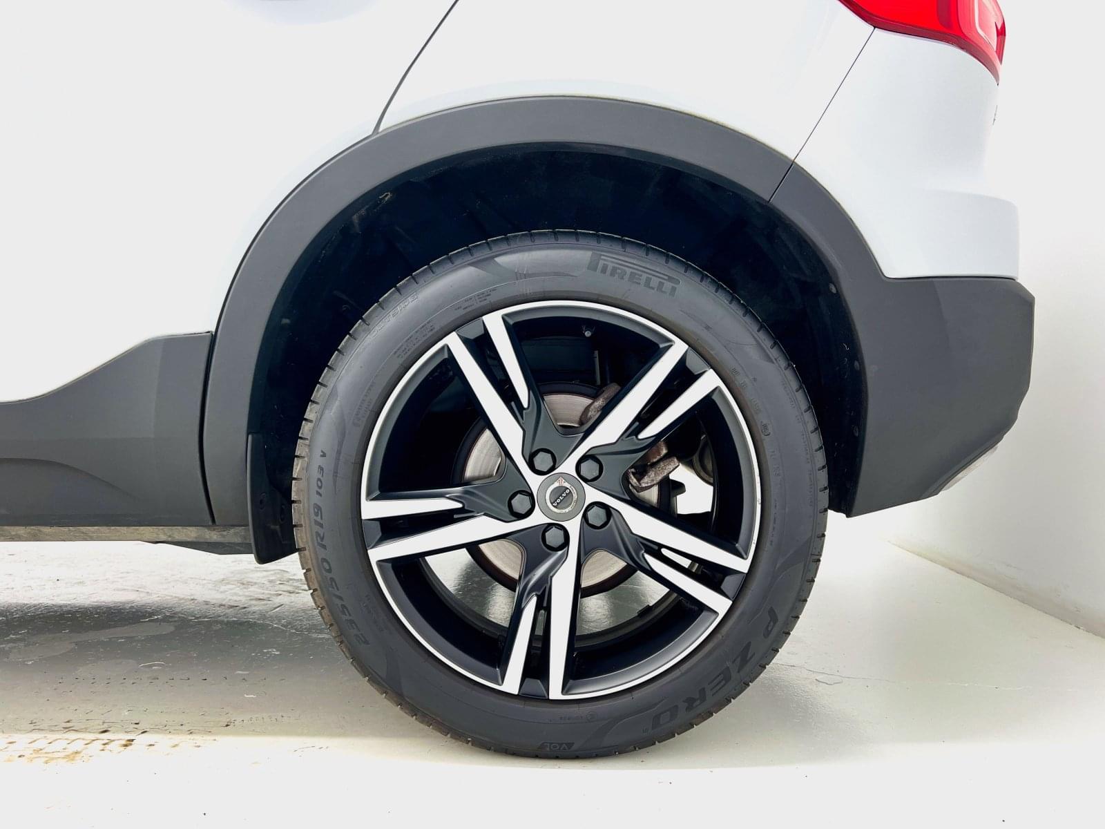 VOLVO XC40 R Design D3 150CV AT8 25 