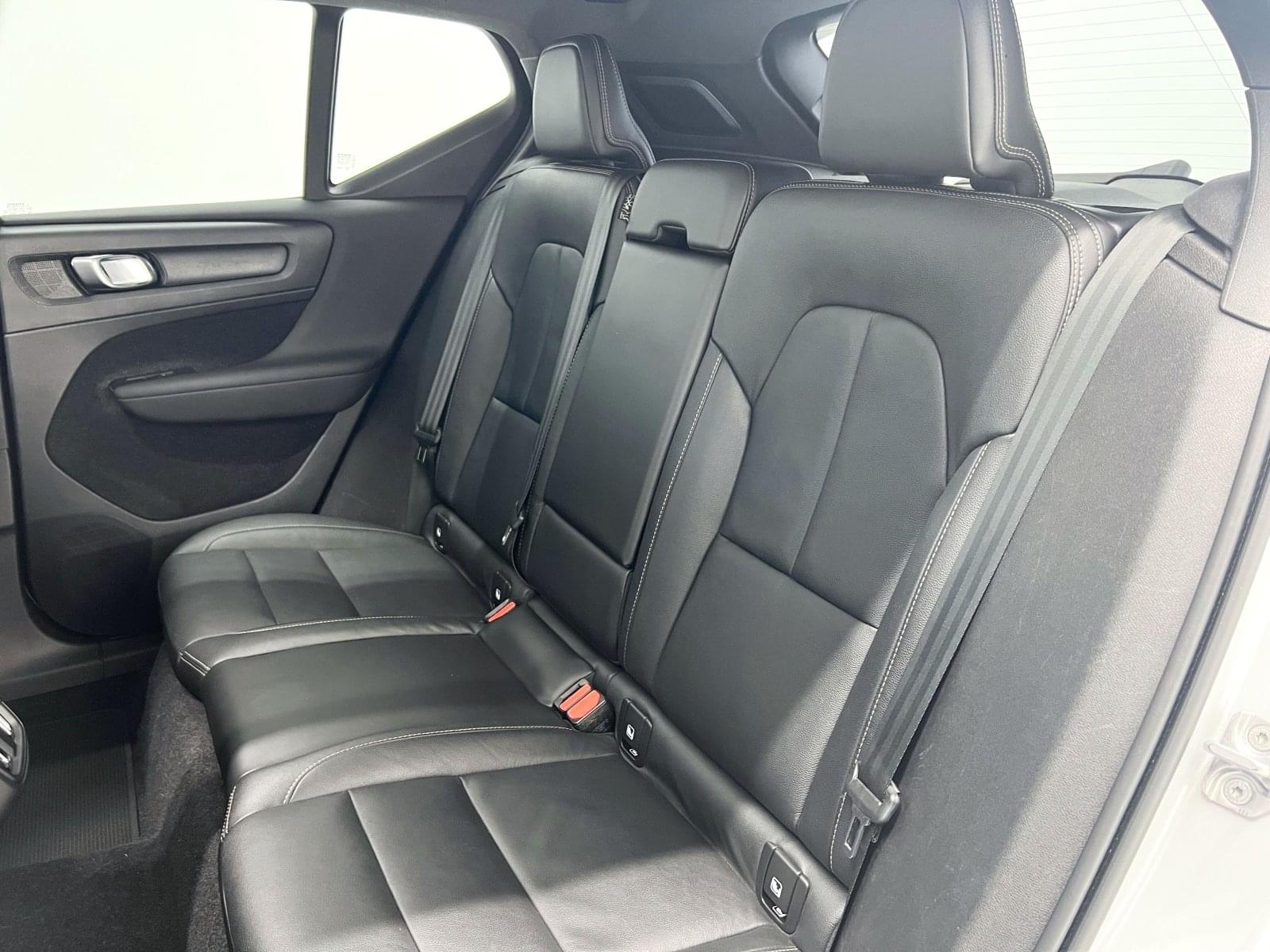 VOLVO XC40 R Design D3 150CV AT8 48 