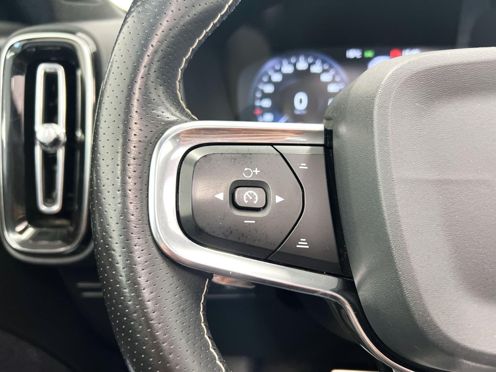 VOLVO XC40 R Design D3 150CV AT8 34 
