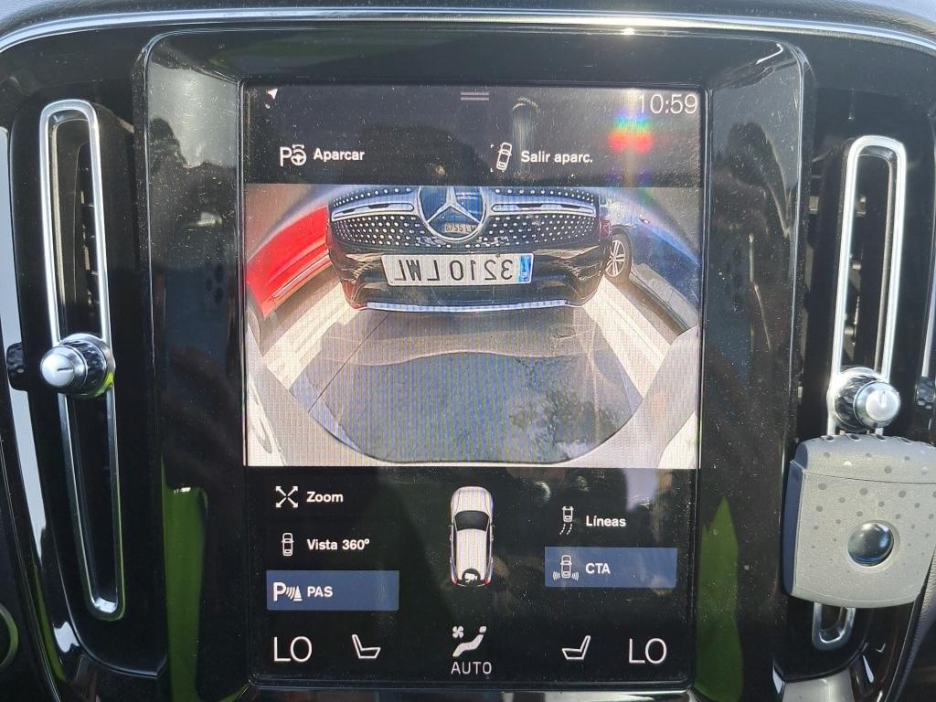 VOLVO XC40 1.5 T5 TWIN RECHARGE R-DESIGN AUTO 10 