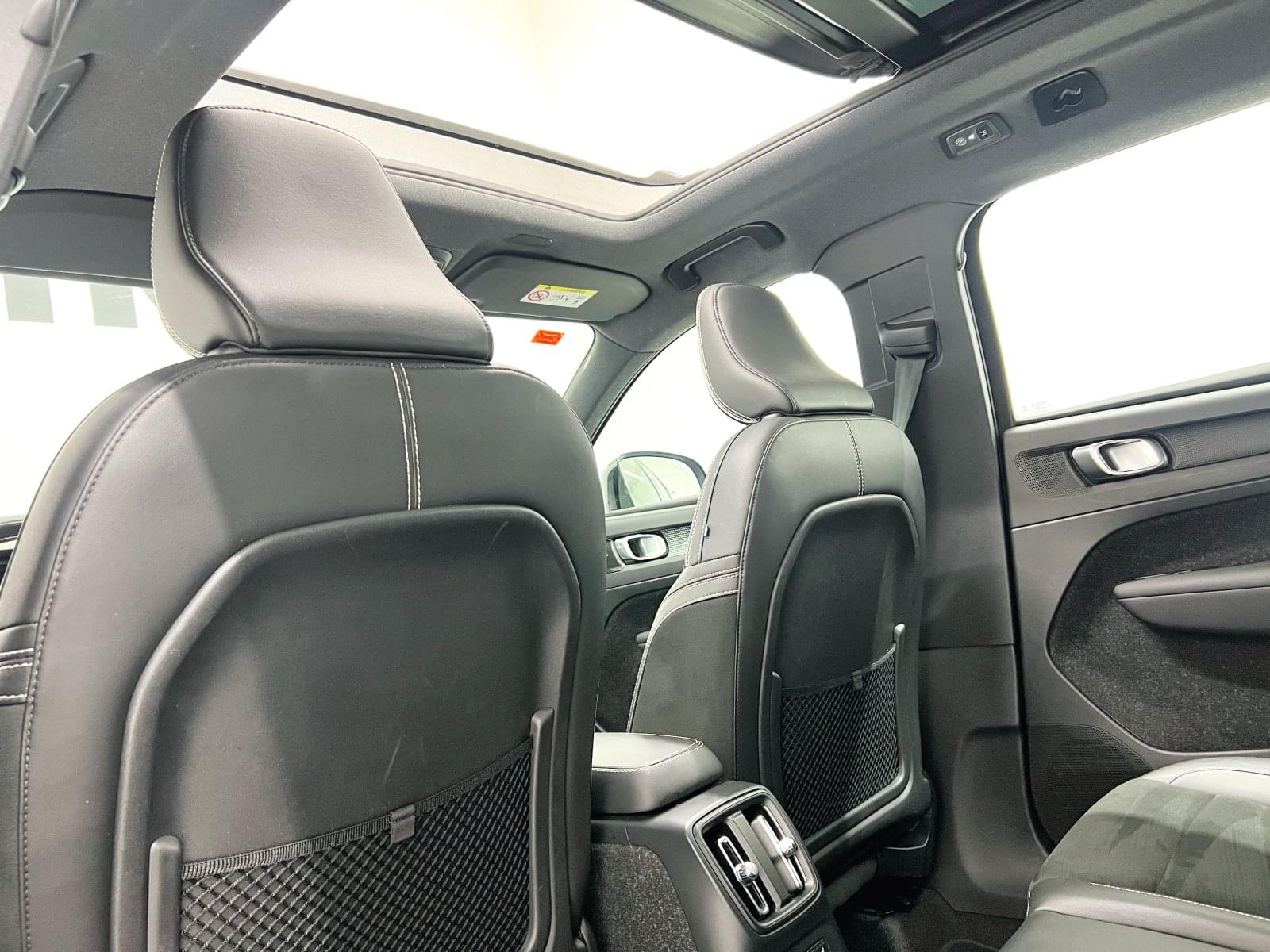 VOLVO XC40 1.5 T5 TWIN RECHARGE R-DESIGN AUTO 44 