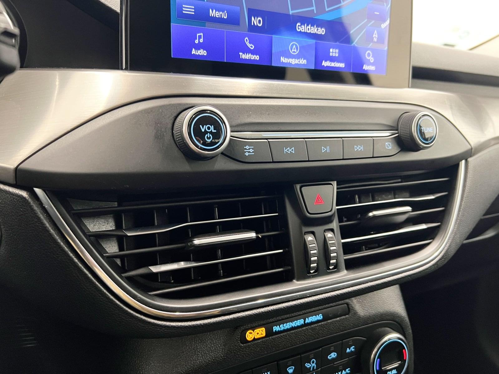 FORD FOCUS SPORTBREAK TITANIUM 2.0 ECOBLUE 150CV 34 