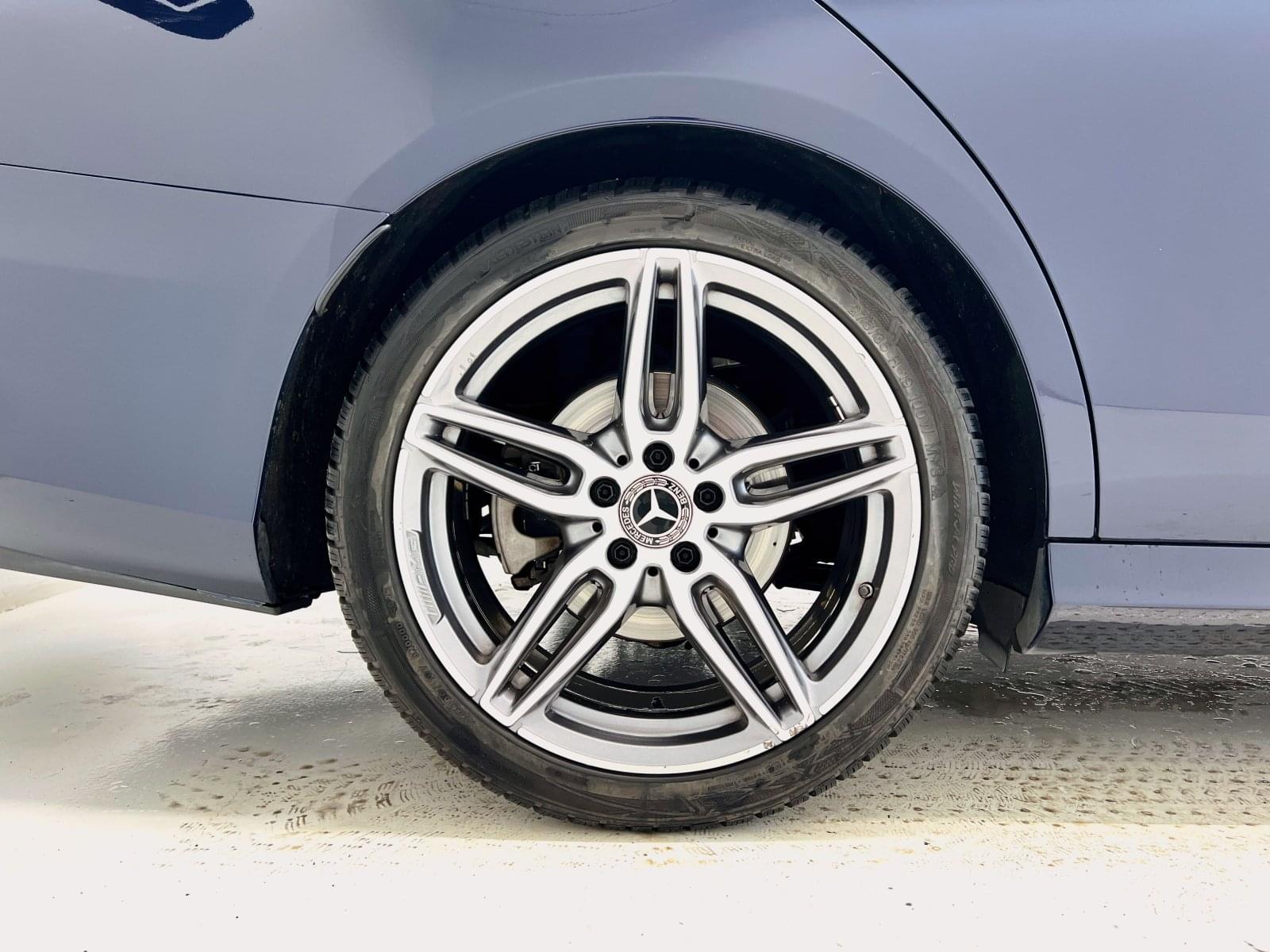 MERCEDES CLASE E E220D ESTATE AMG LINE 23 