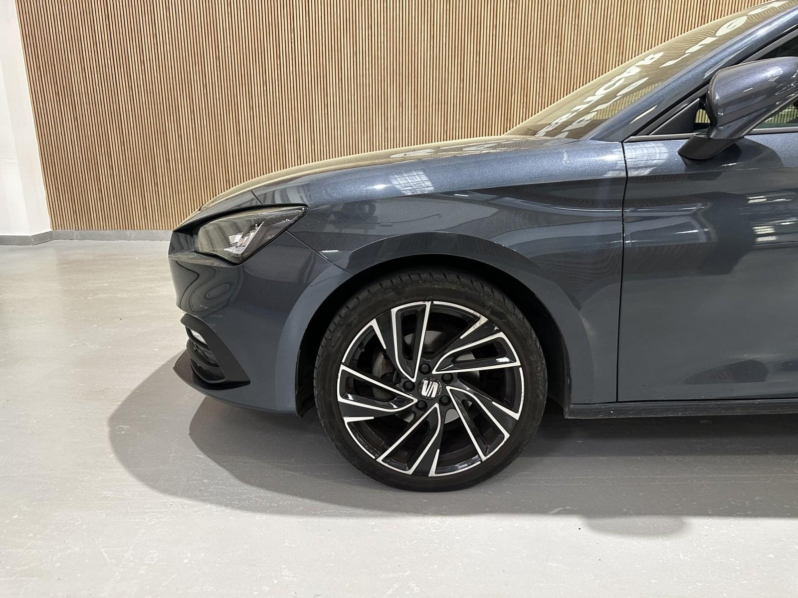 SEAT LEÓN 2.0TDI STYLE 115CV 2 