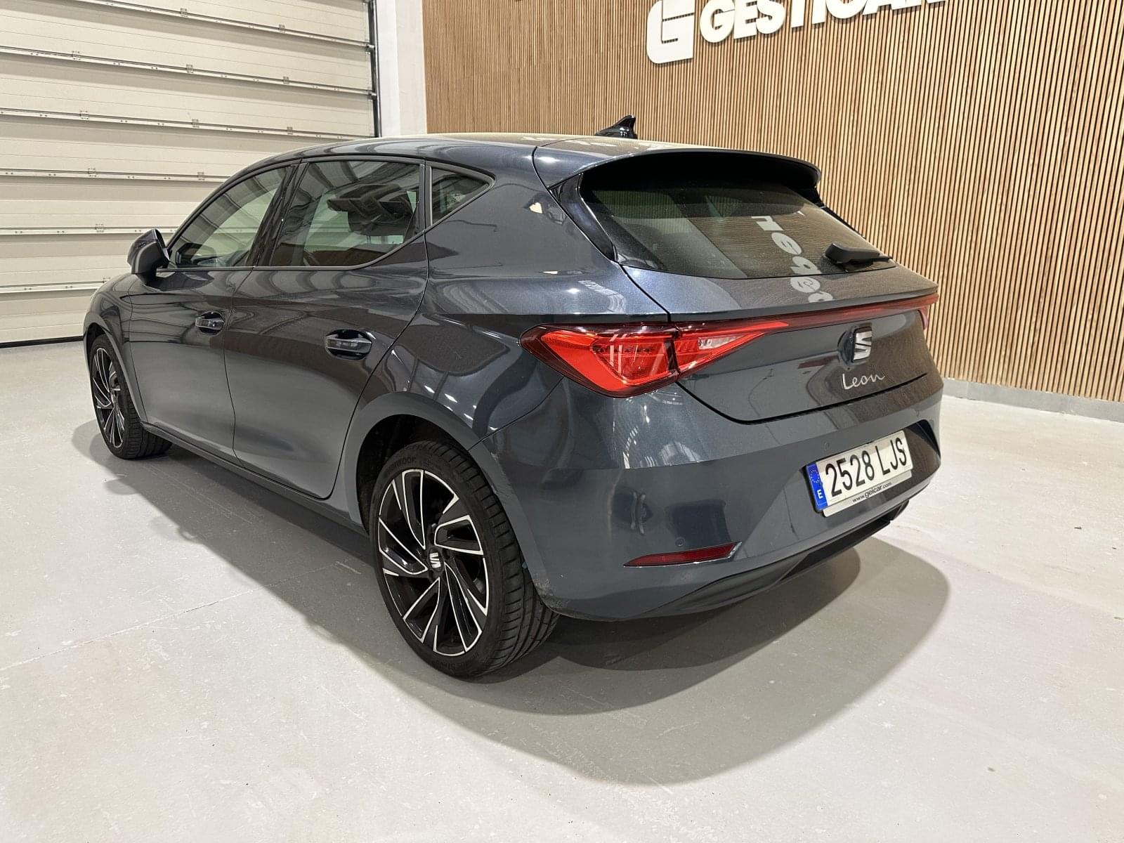 SEAT LEÓN 2.0TDI STYLE 115CV 3 