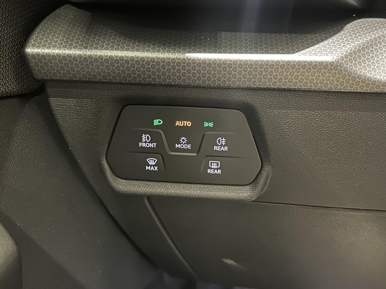 SEAT LEÓN 2.0TDI STYLE 115CV 9 