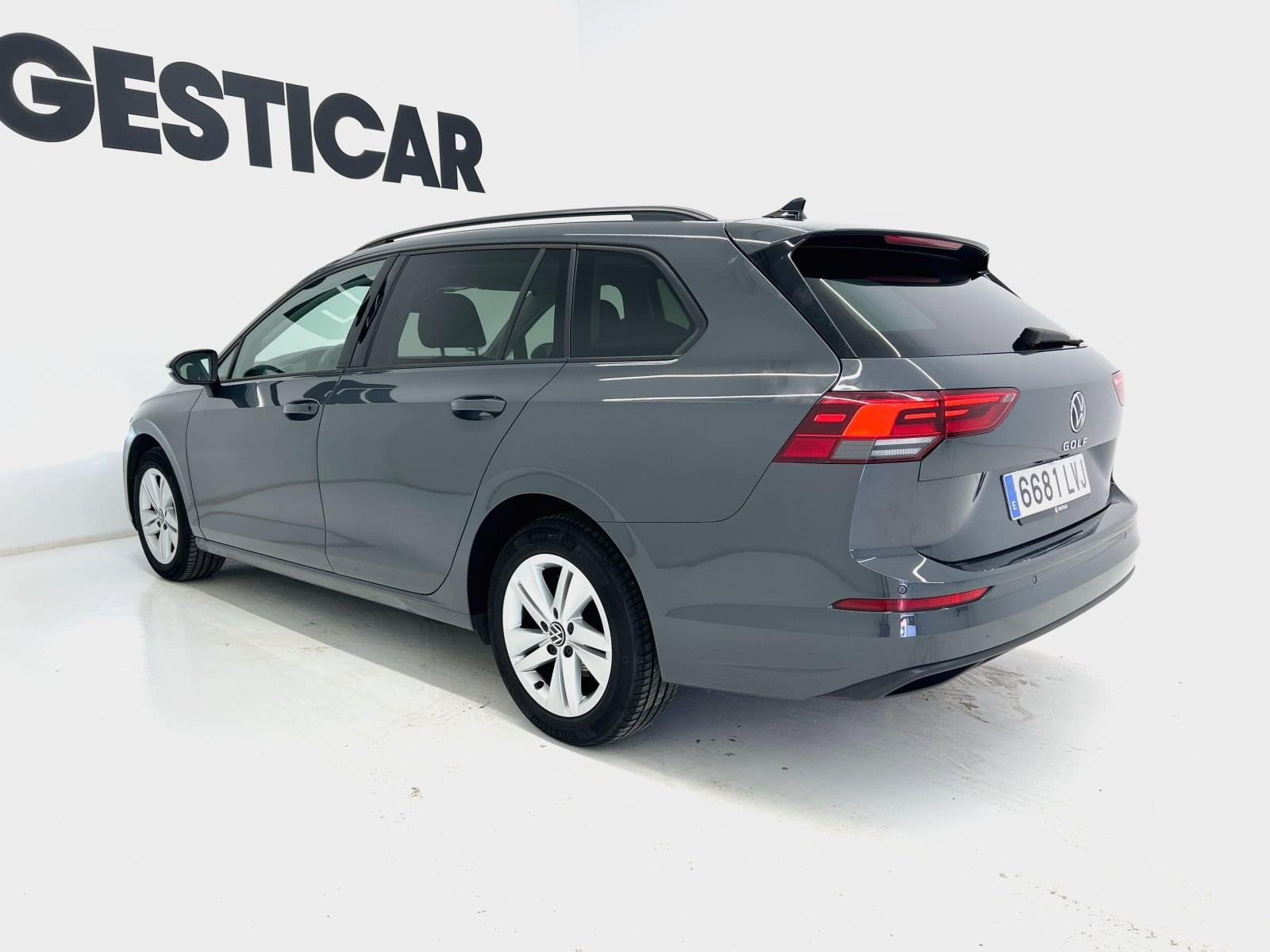 VOLKSWAGEN GOLF VARIANT LIFE 2.0 TDI  115CV DSG7 10 