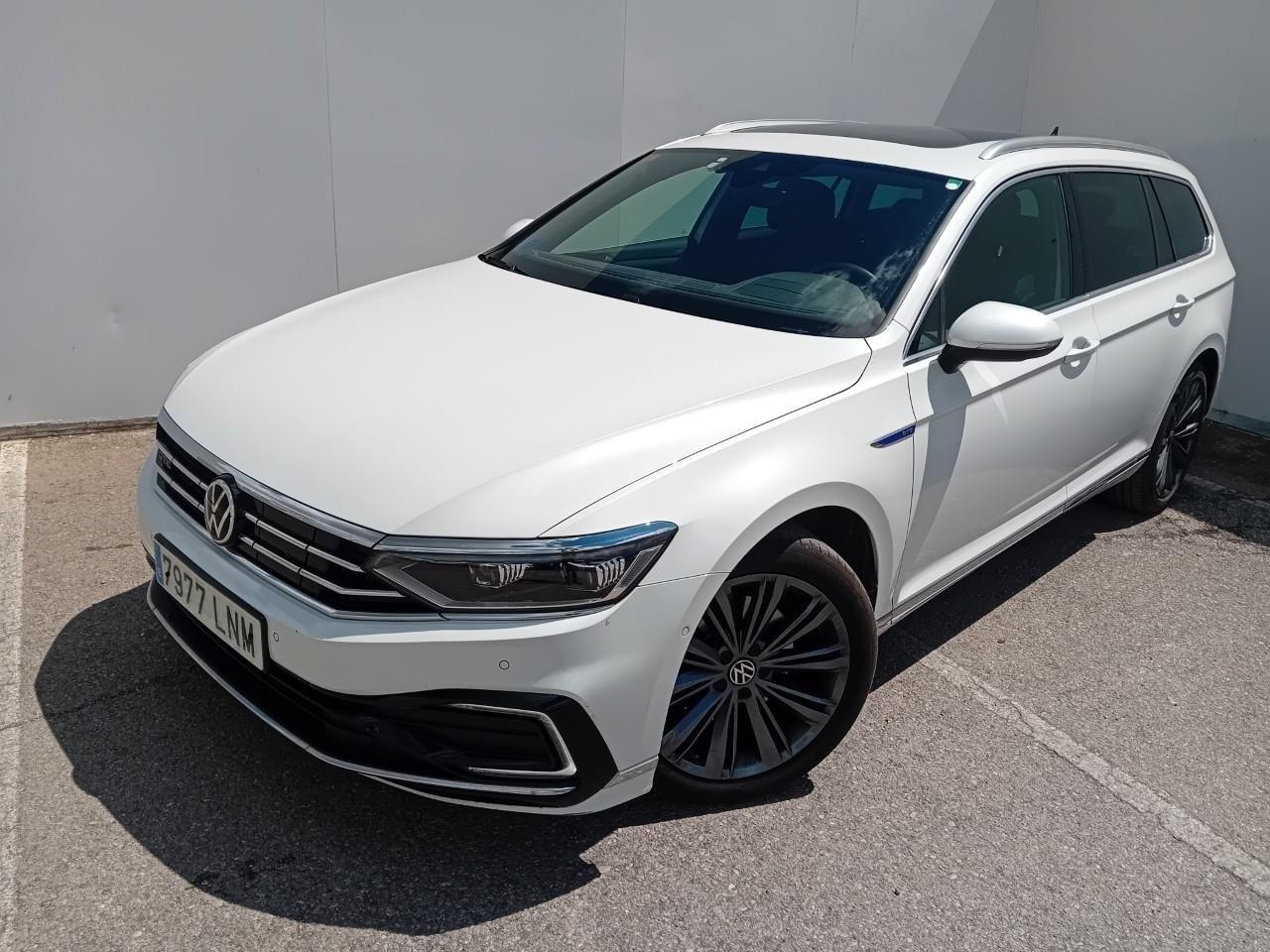 VOLKSWAGEN PASSAT GTE 1.4 TSI 220CV DSG6 2 