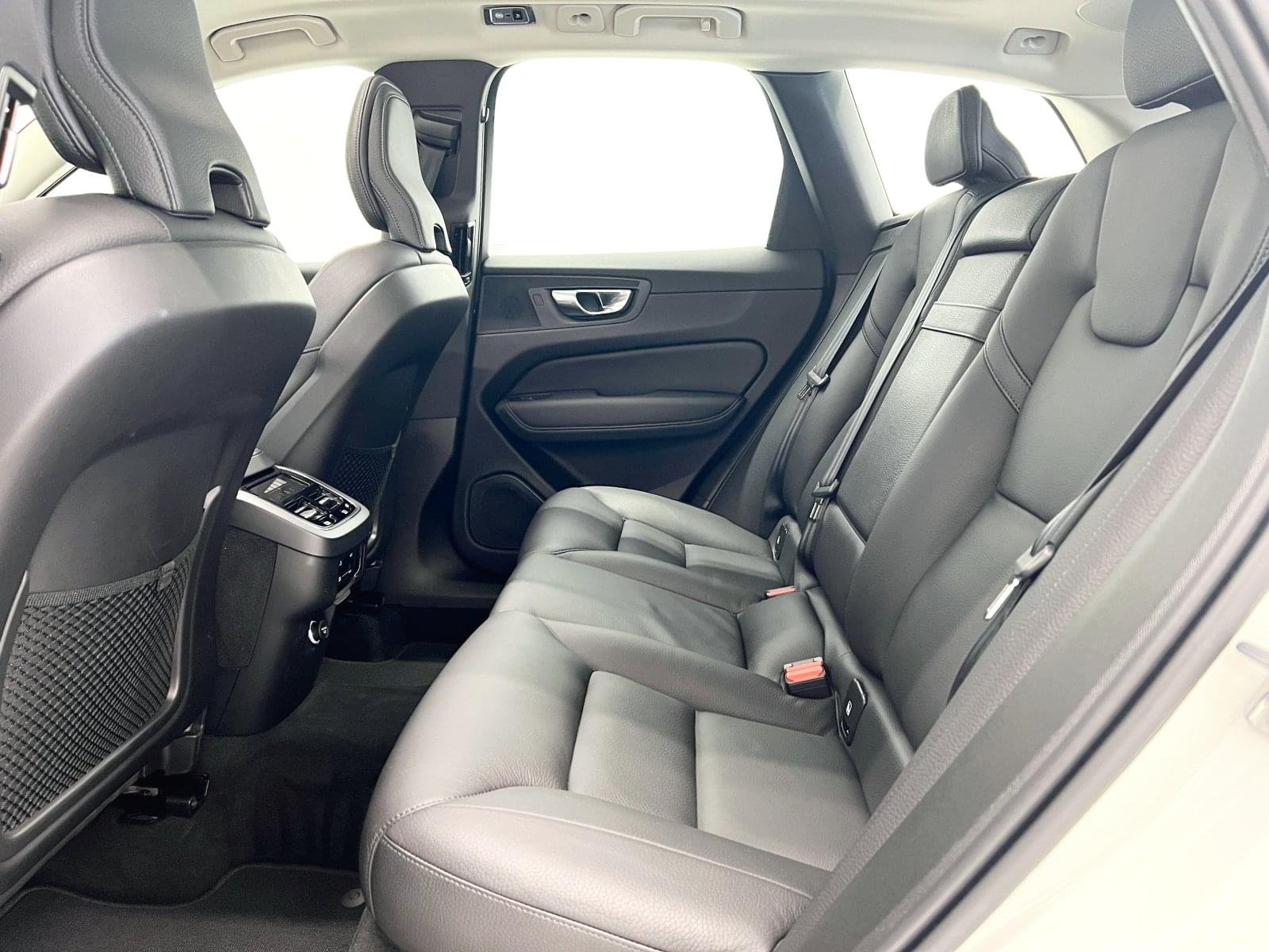 VOLVO XC60 2.0 B5 G 250 CV AWD BUSINESS PLUS AUTO 44 