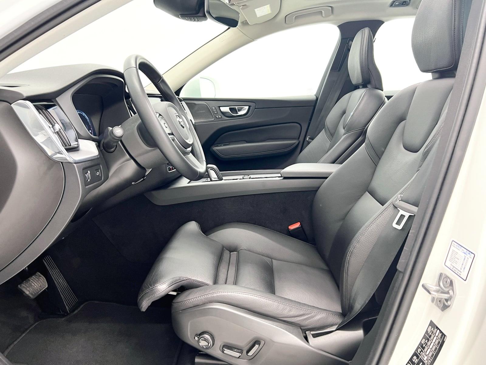 VOLVO XC60 2.0 B5 G 250 CV AWD BUSINESS PLUS AUTO 26 